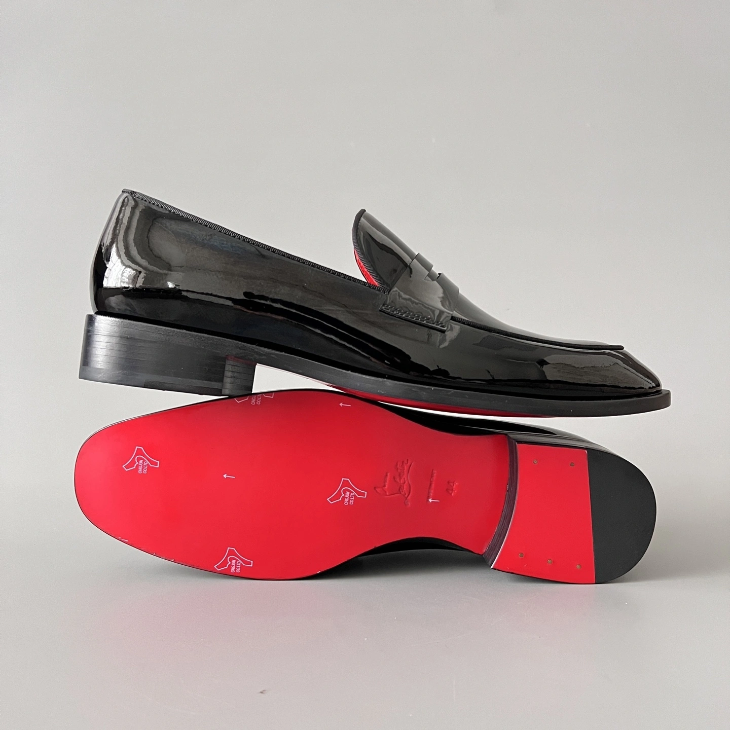 OOBB-- 8ou2ou 1240885J323 Calfskin item:E-X300H0701