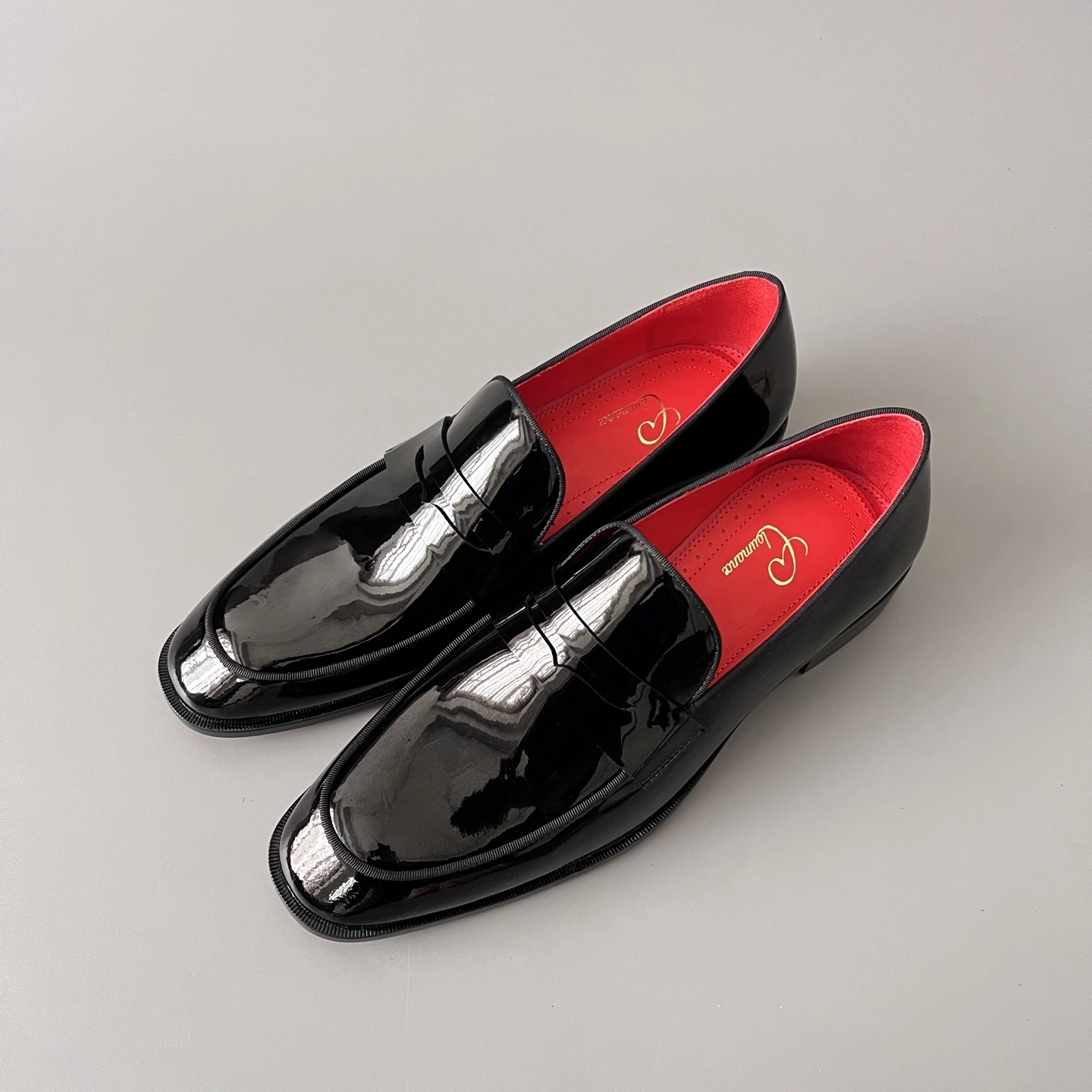 OOBB-- 8ou2ou 1240885J323 Calfskin item:E-X300H0701