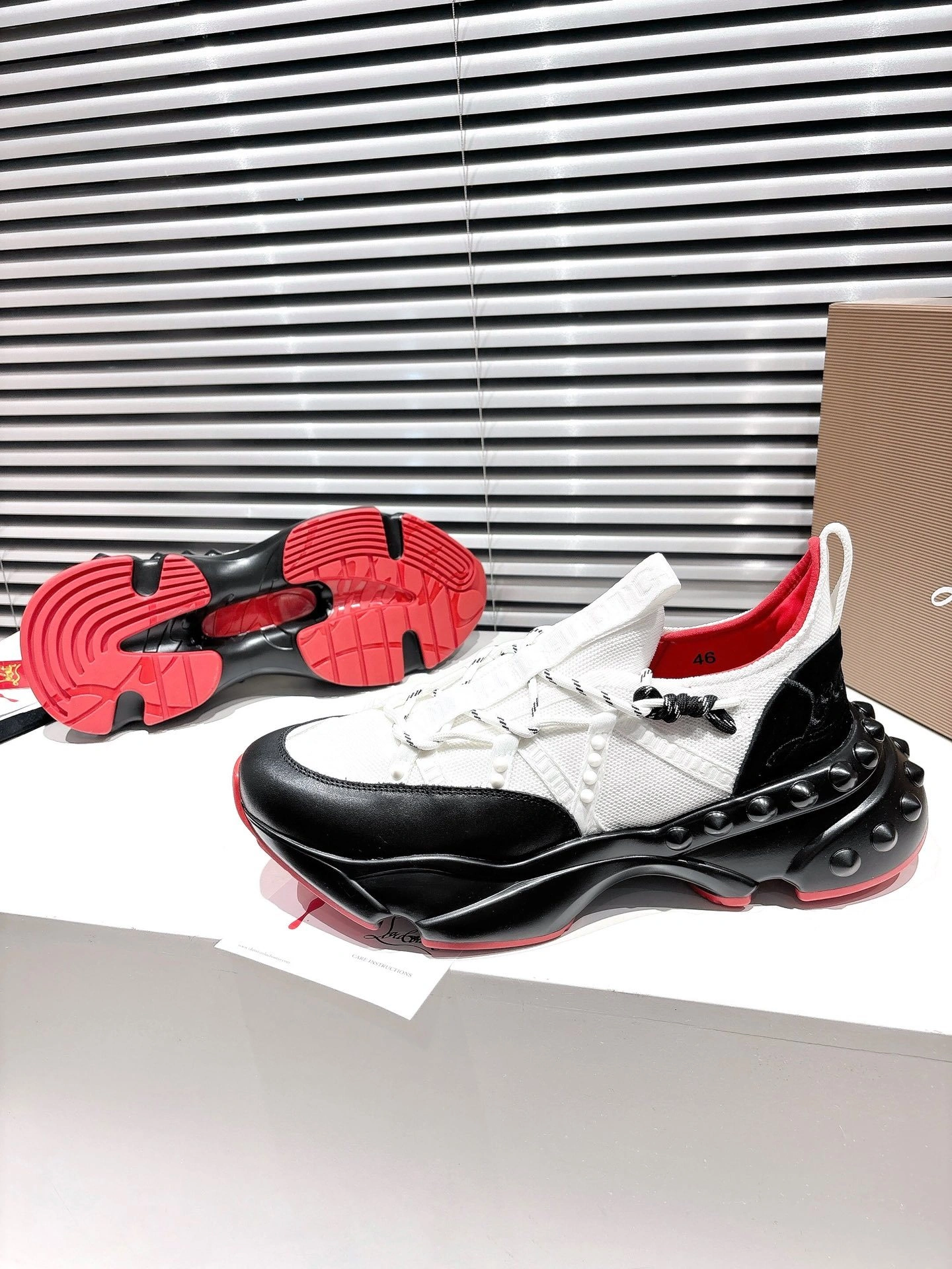 OOBB-- 8ou2ou 1250008BK09 Tralinrun cowhide item:E-X076J3723