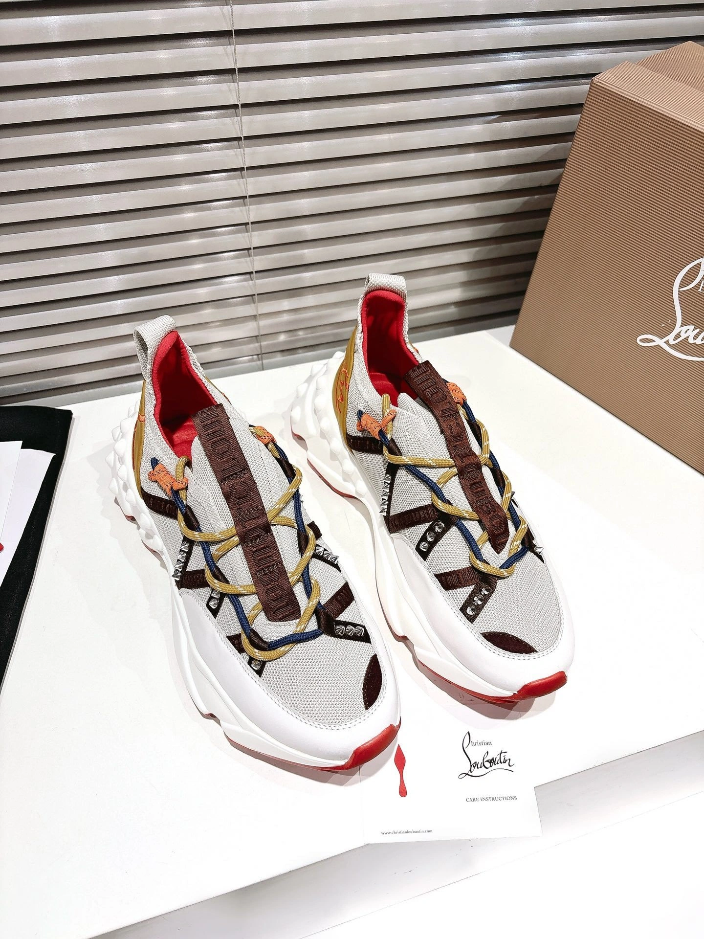 OOBB-- 8ou2ou 12500116824 Tralinrun cowhide item:E-X076J3724
