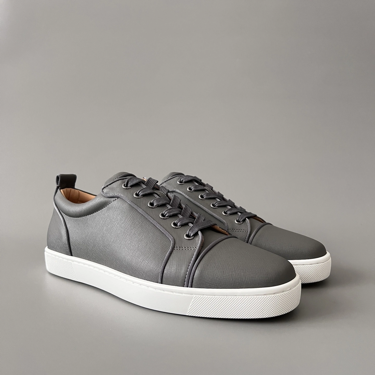 OOBB-- 8ou2ou 1250976GYB5 Calfskin item:E-X300H0709