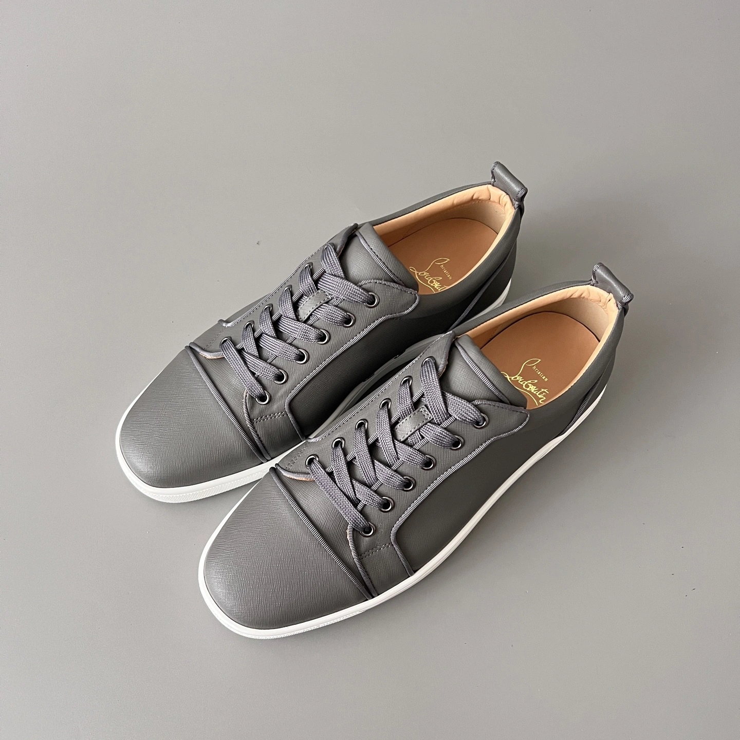 OOBB-- 8ou2ou 1250976GYB5 Calfskin item:E-X300H0709
