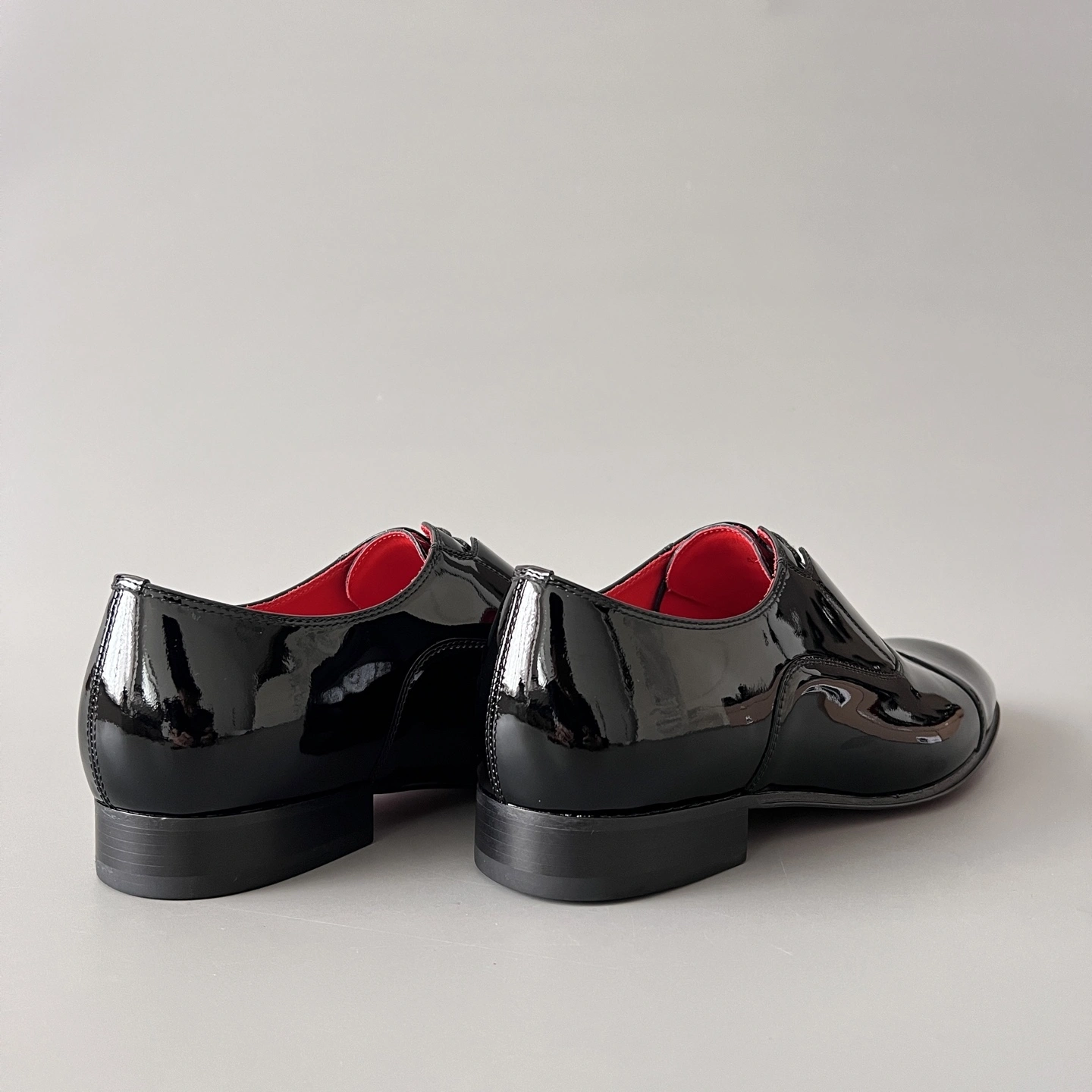 OOBB-- 8ou2ou 3220214J323 Calfskin item:E-X300H0707
