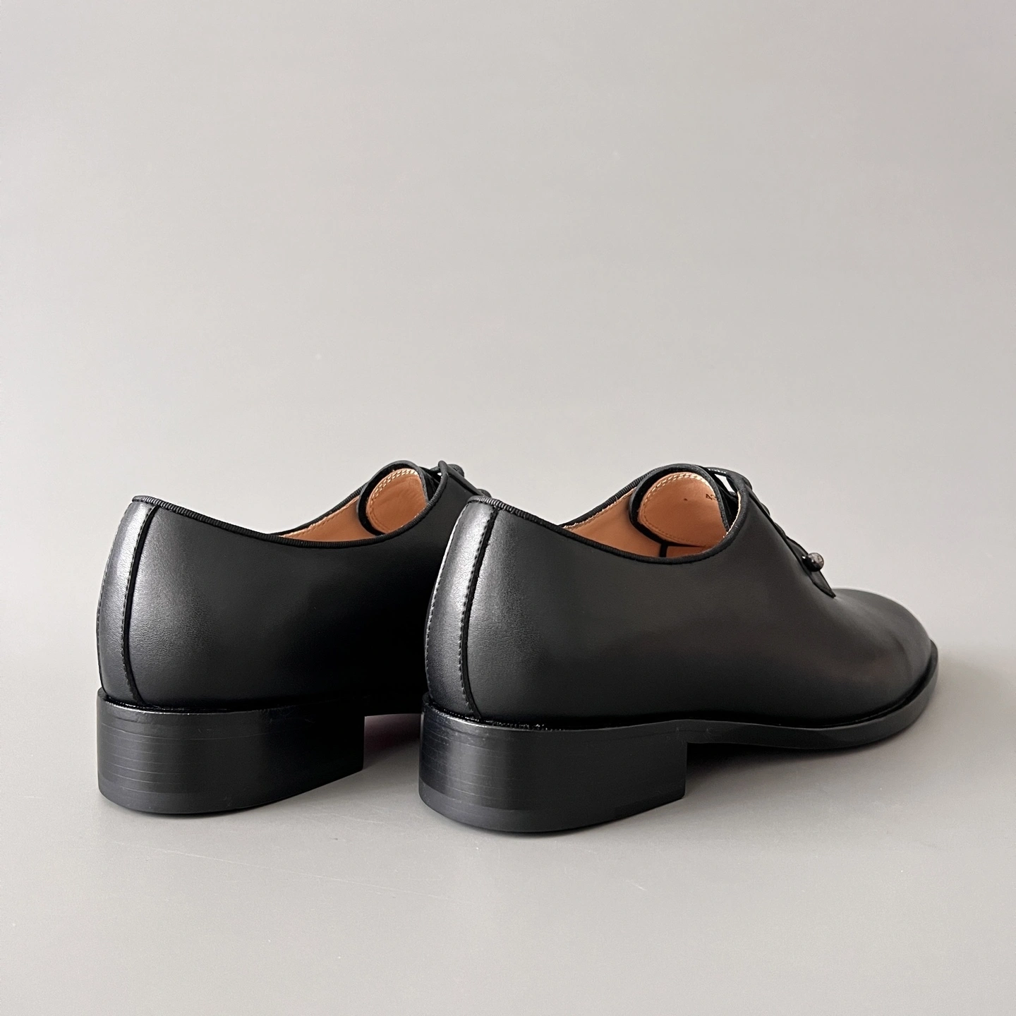 OOBB-- 8ou2ou 3230439BK01 Calfskin item:E-X300H0704