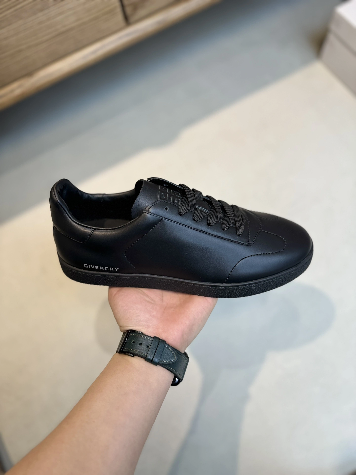 OOBB-- BH009UH1NT-001 Calfskin item:D-X158A1060