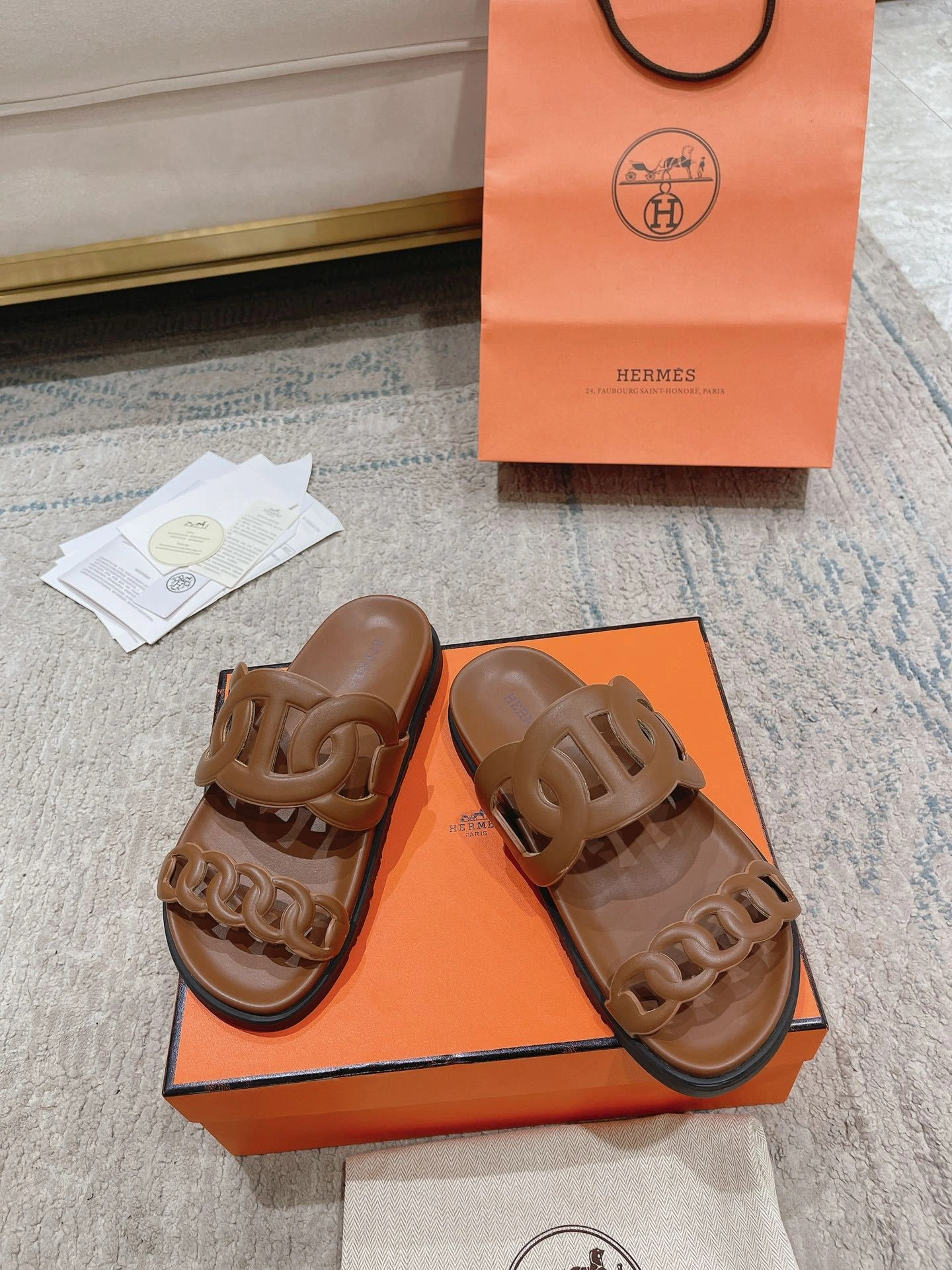OOBB-- H221146Z A3 cowhide item:D-X158M2203