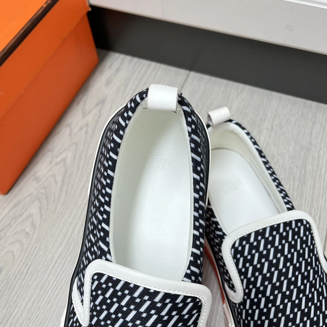 OOBB-- H231712Z HCB item:C-X185I0644Y