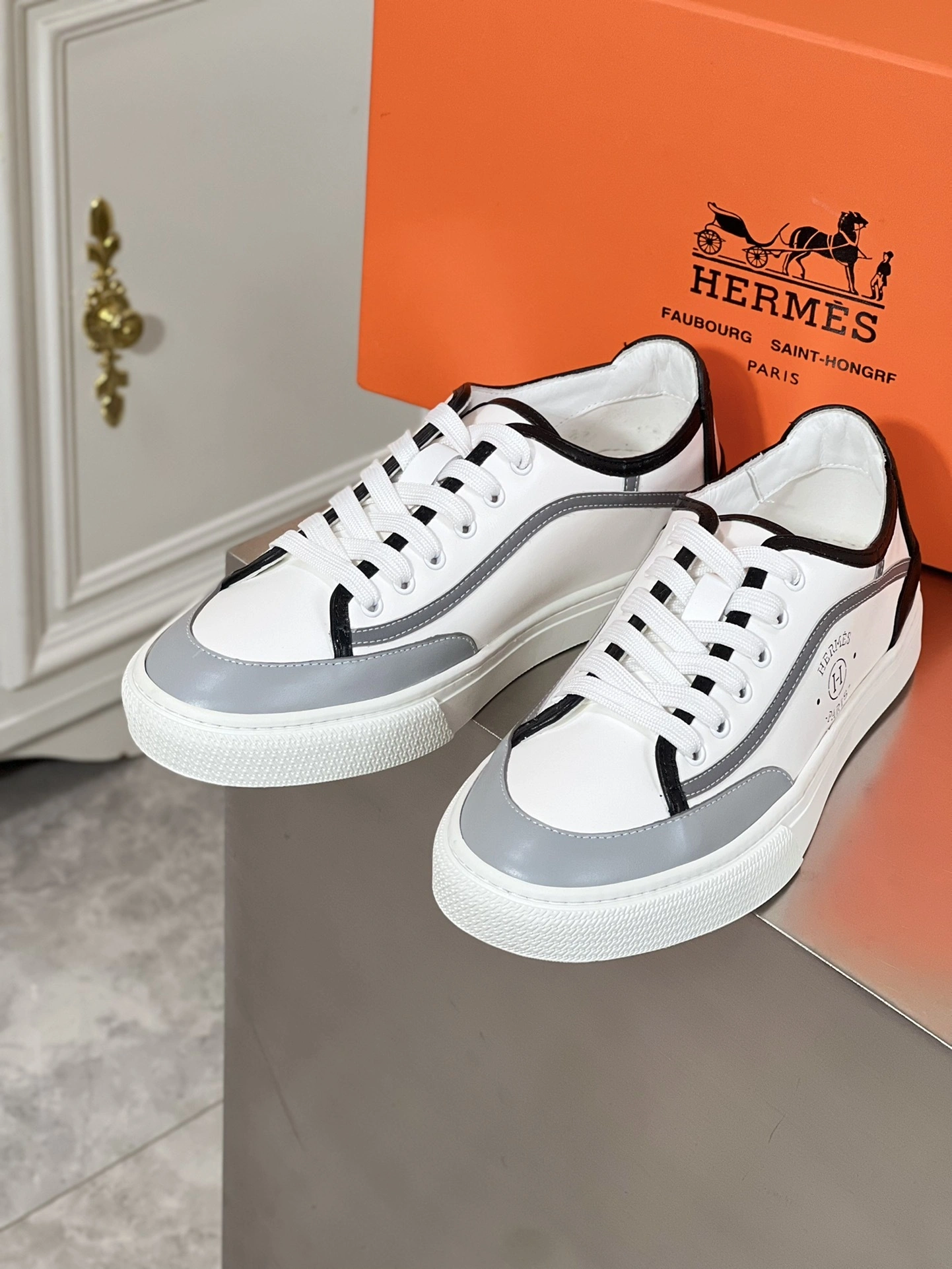 OOBB-- H231725Z H91 Calfskin item:D-X032C0609