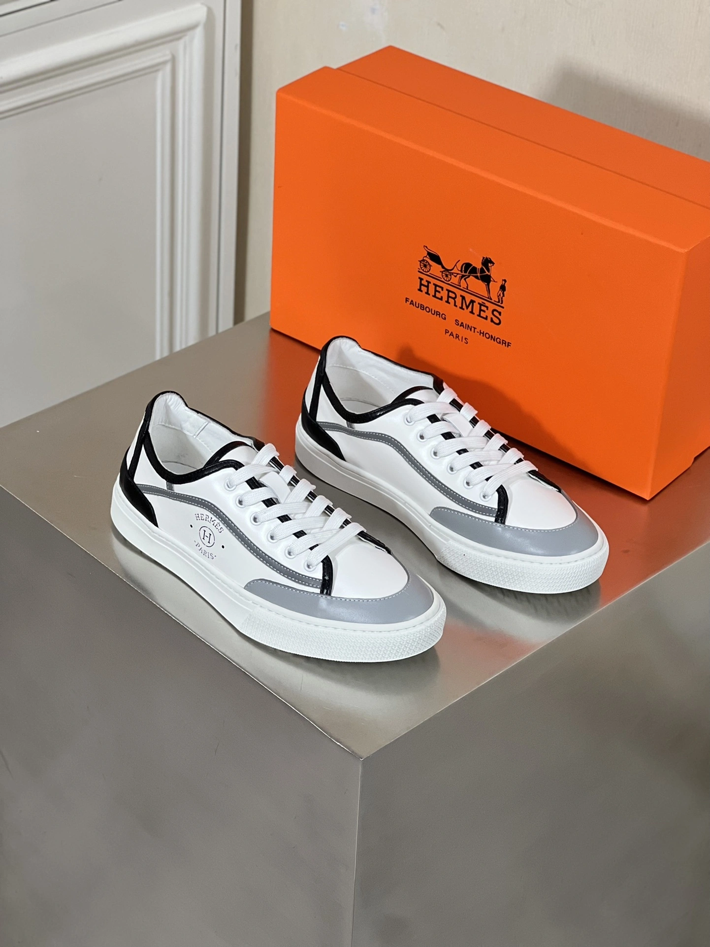 OOBB-- H231725Z H91 Calfskin item:D-X032C0609