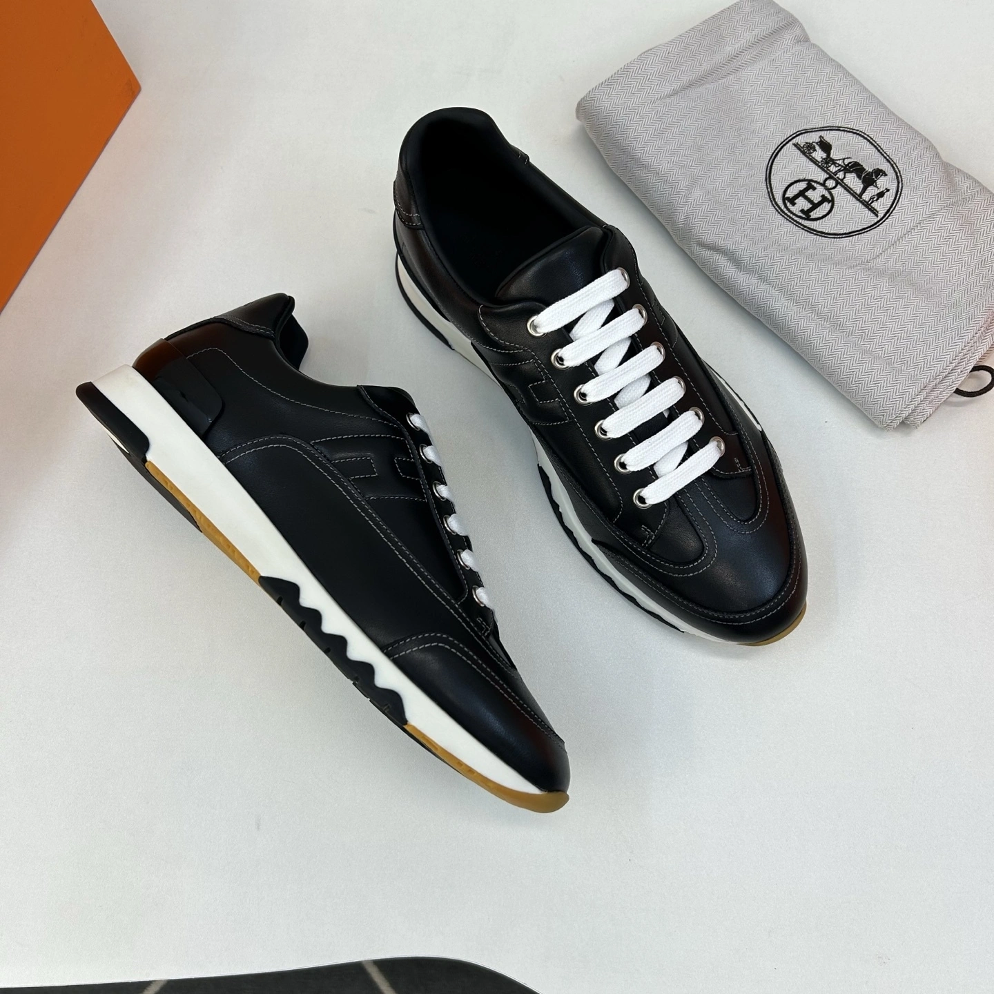 OOBB-- H5r75s H191395Z H06 calfskin item：E-X230I1015