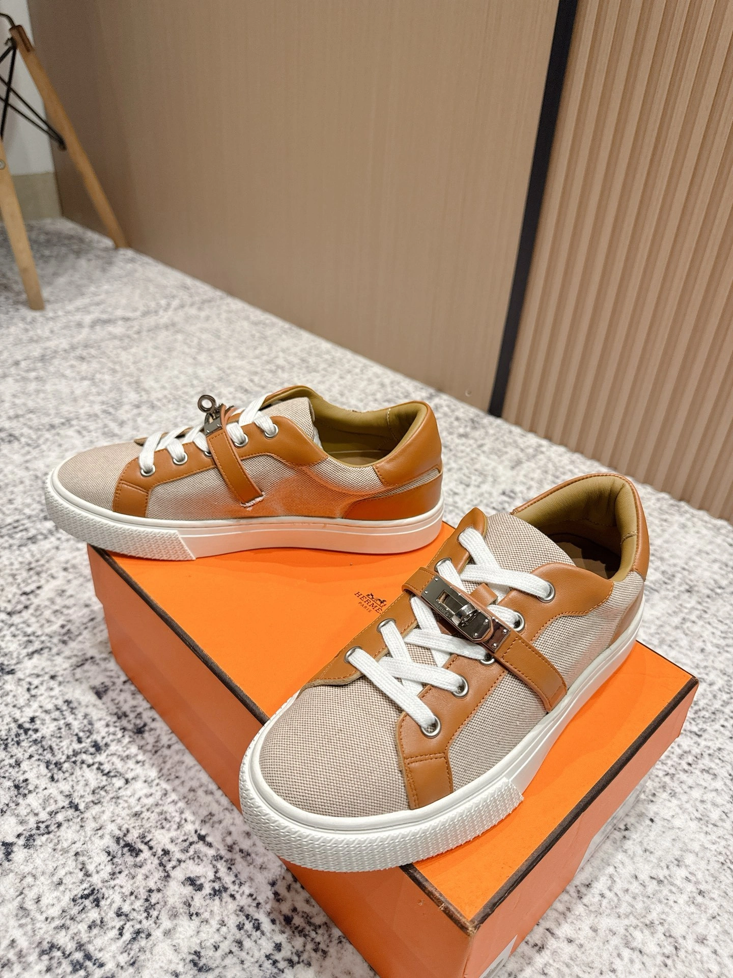 OOBB-- H5r75s H221799Z HPN calfskin item：E-X02I1020