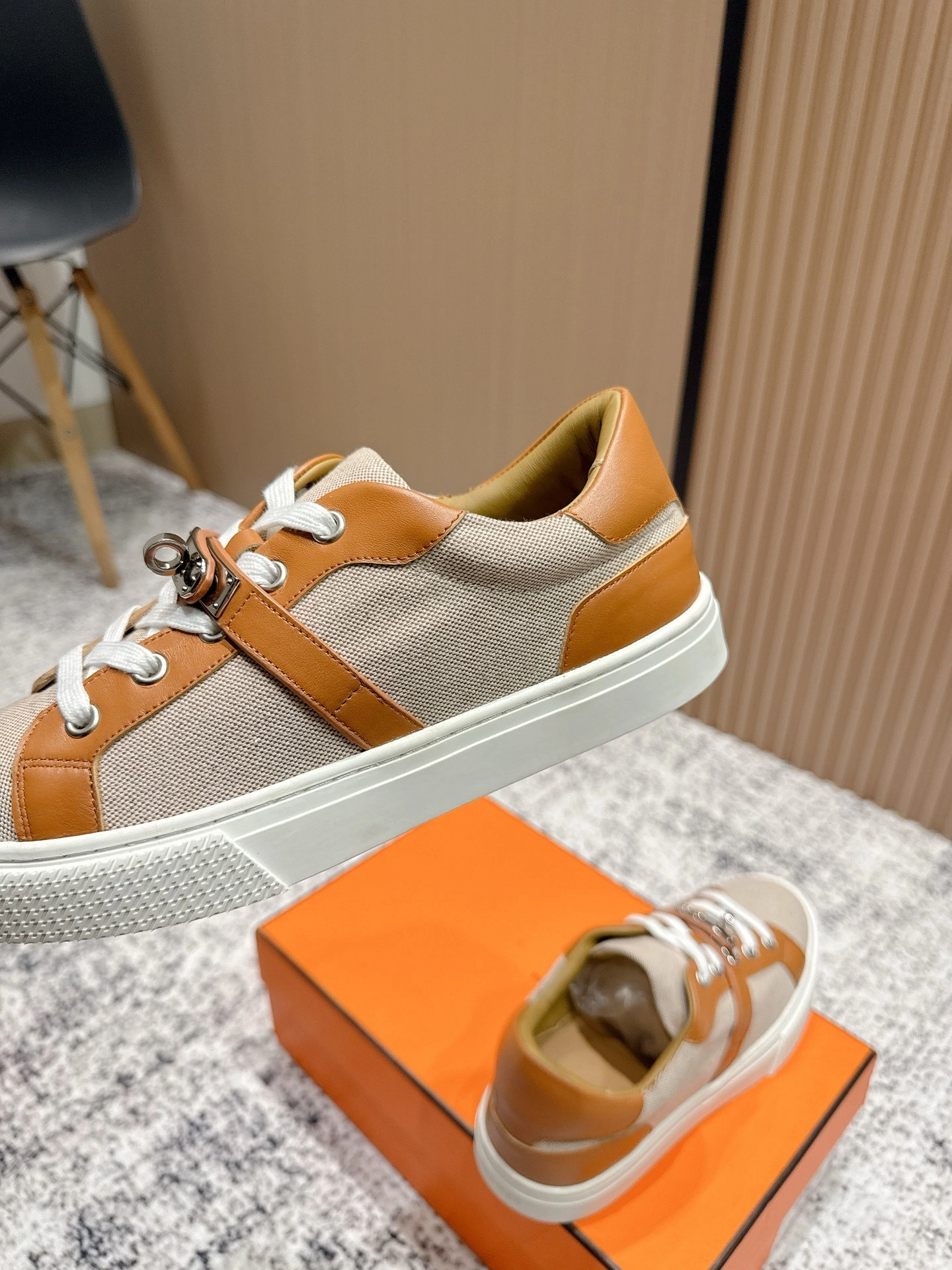 OOBB-- H5r75s H221799Z HPN calfskin item：E-X02I1020