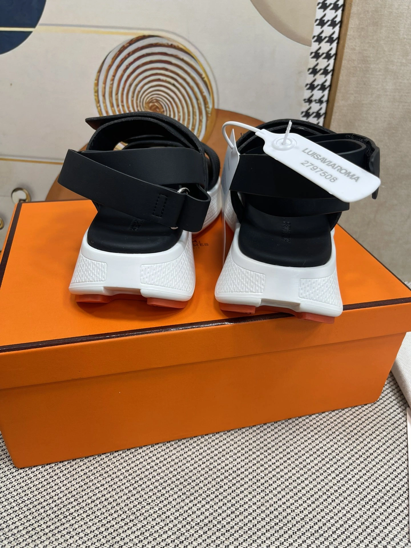 OOBB-- H5r75s H231219Z 02 cowhide sheepskin item:E-X000C2343