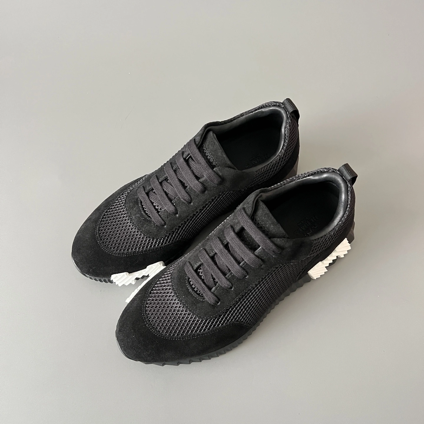 OOBB-- H5r75s H232856Z H01 cowhide item:E-X300J2214