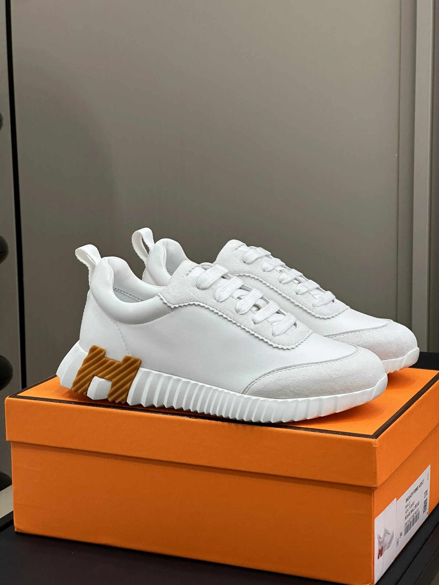&OOBB-- H5r75s H232856Z H91 Bouncing sneaker item:D-X158L2534