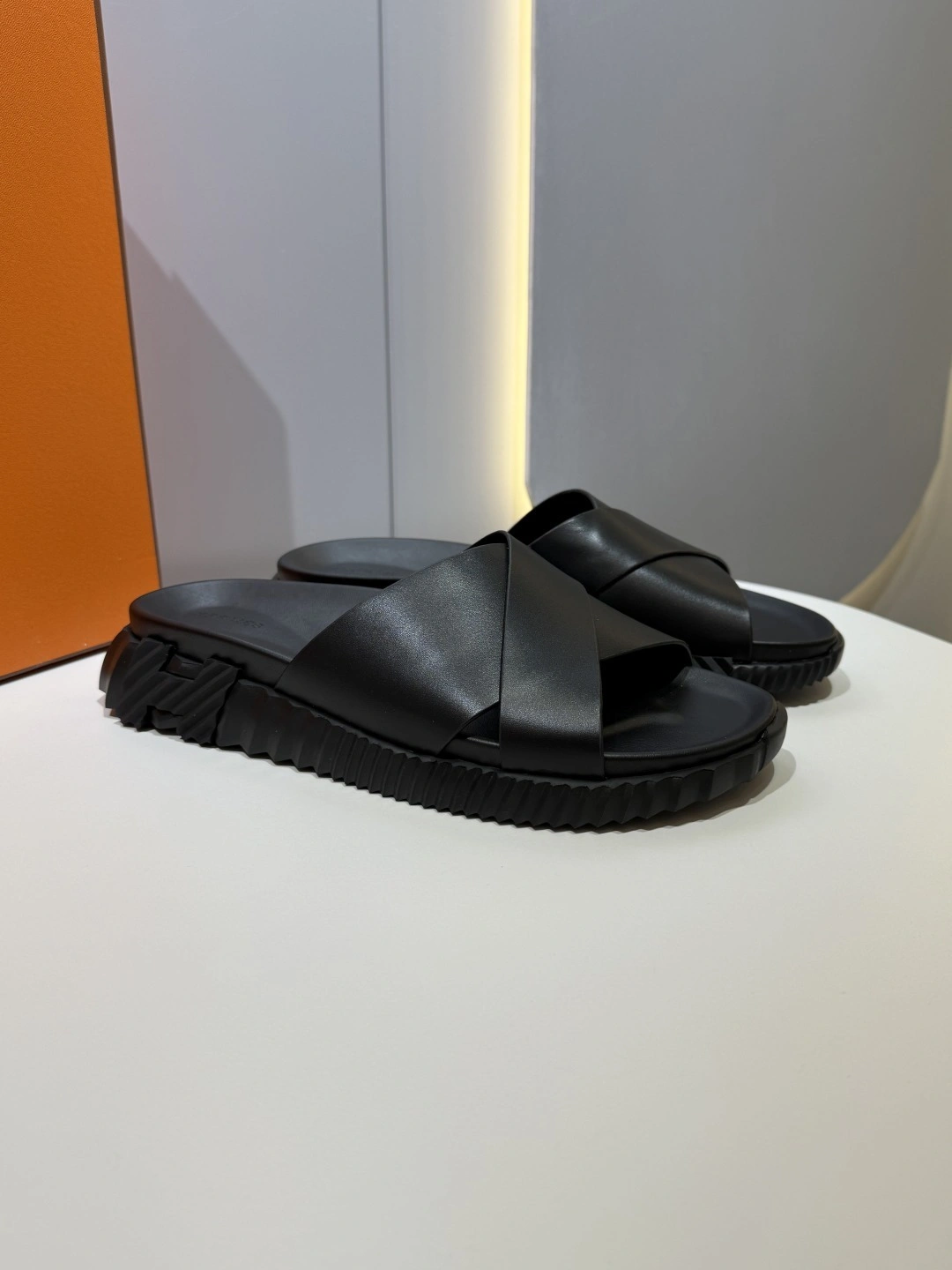 OOBB-- H5r75s H241919Z H01 calfskin item:E-X430F0643