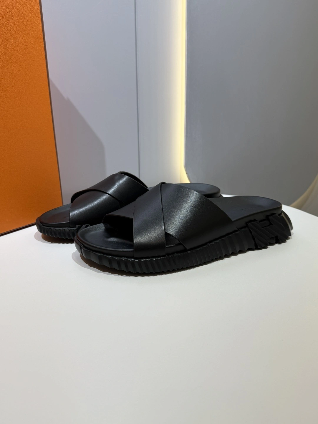 OOBB-- H5r75s H241919Z H01 calfskin item:E-X430F0643