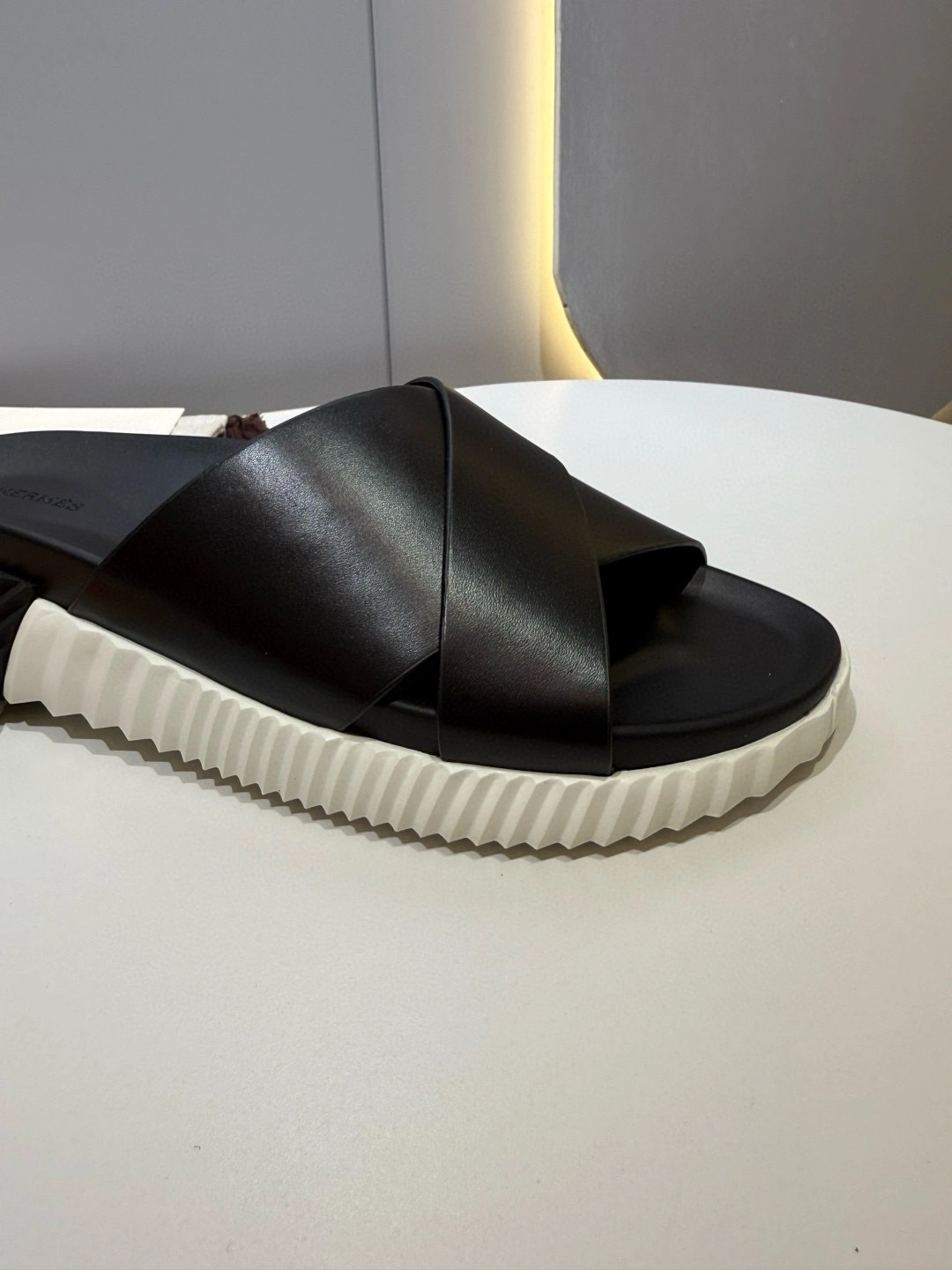 OOBB-- H5r75s H241919Z H02 calfskin item:E-X430F0642