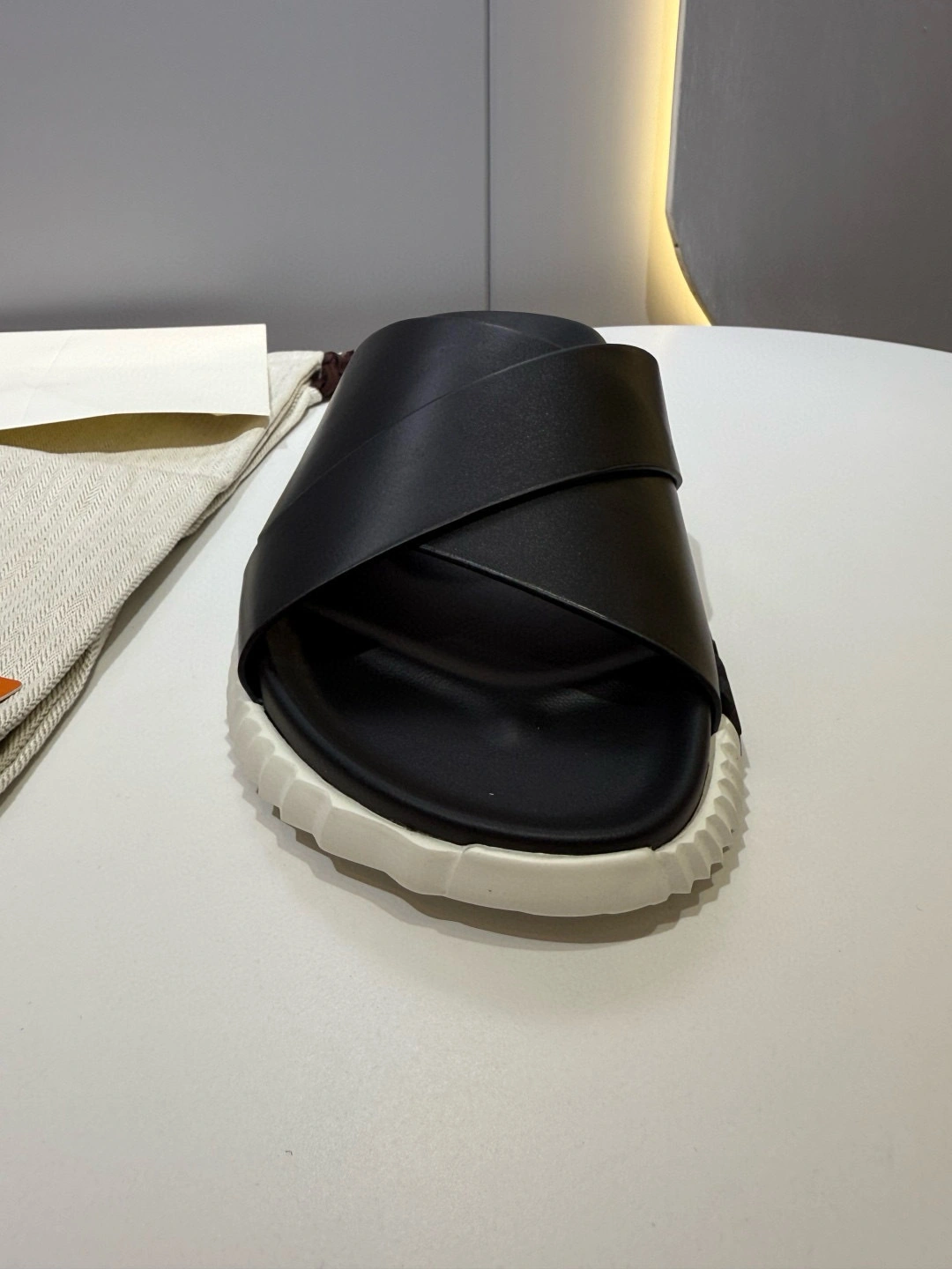 OOBB-- H5r75s H241919Z H02 calfskin item:E-X430F0642
