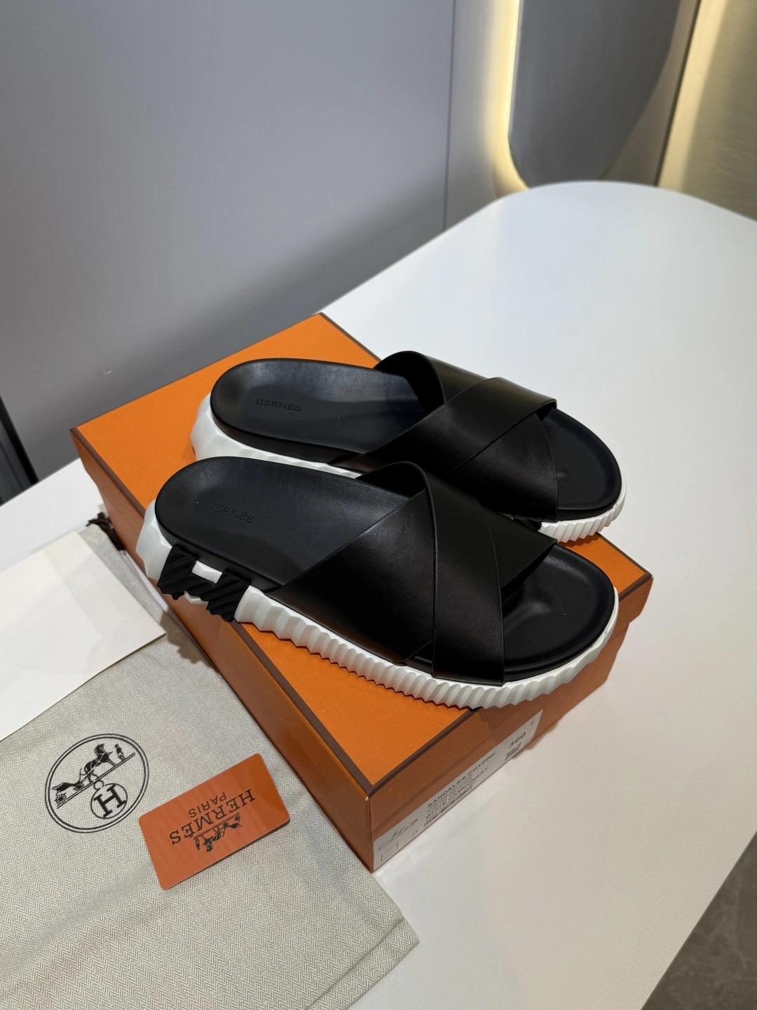 OOBB-- H5r75s H241919Z H02 calfskin item:E-X430F0642