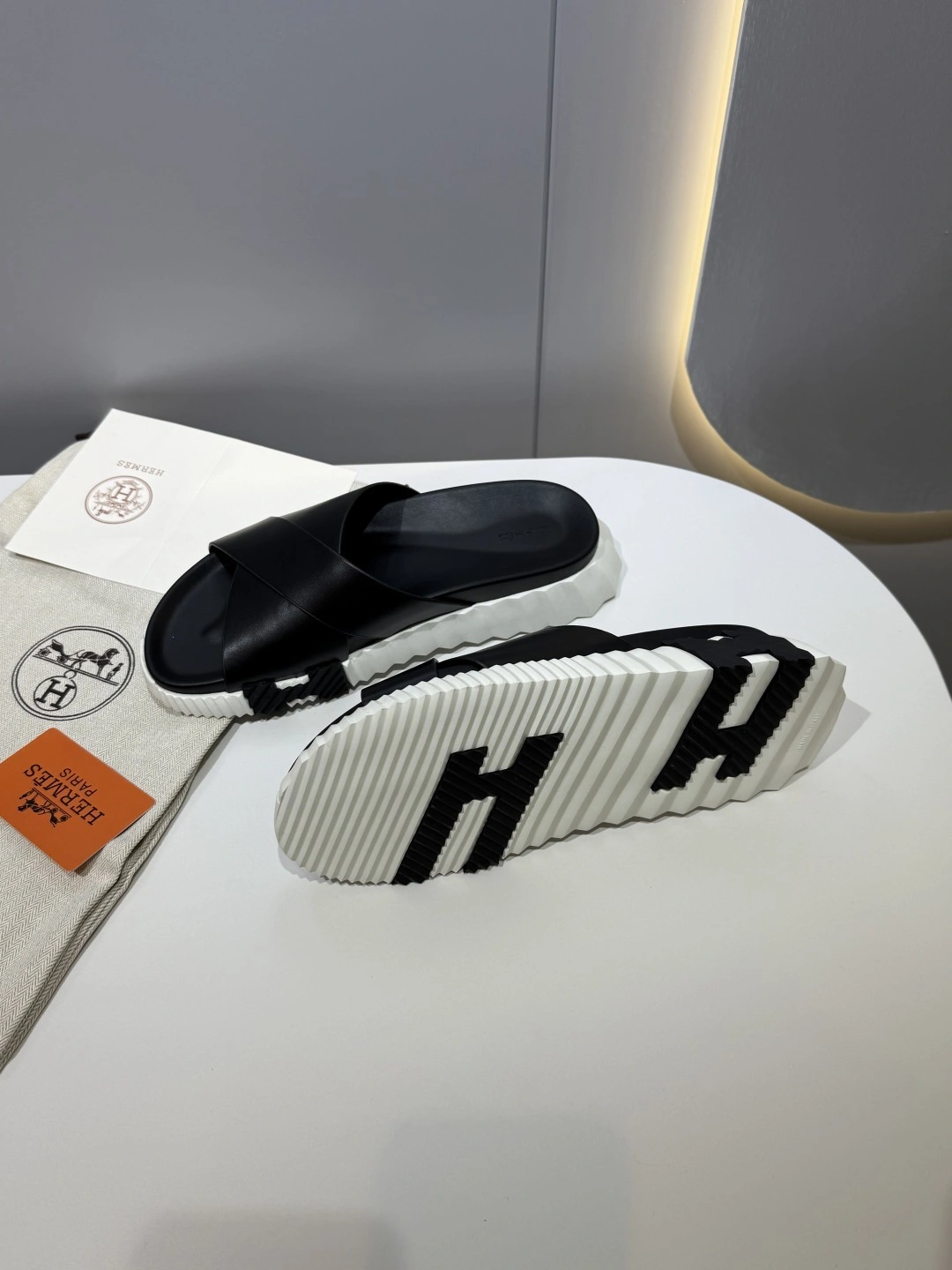 OOBB-- H5r75s H241919Z H02 calfskin item:E-X430F0642