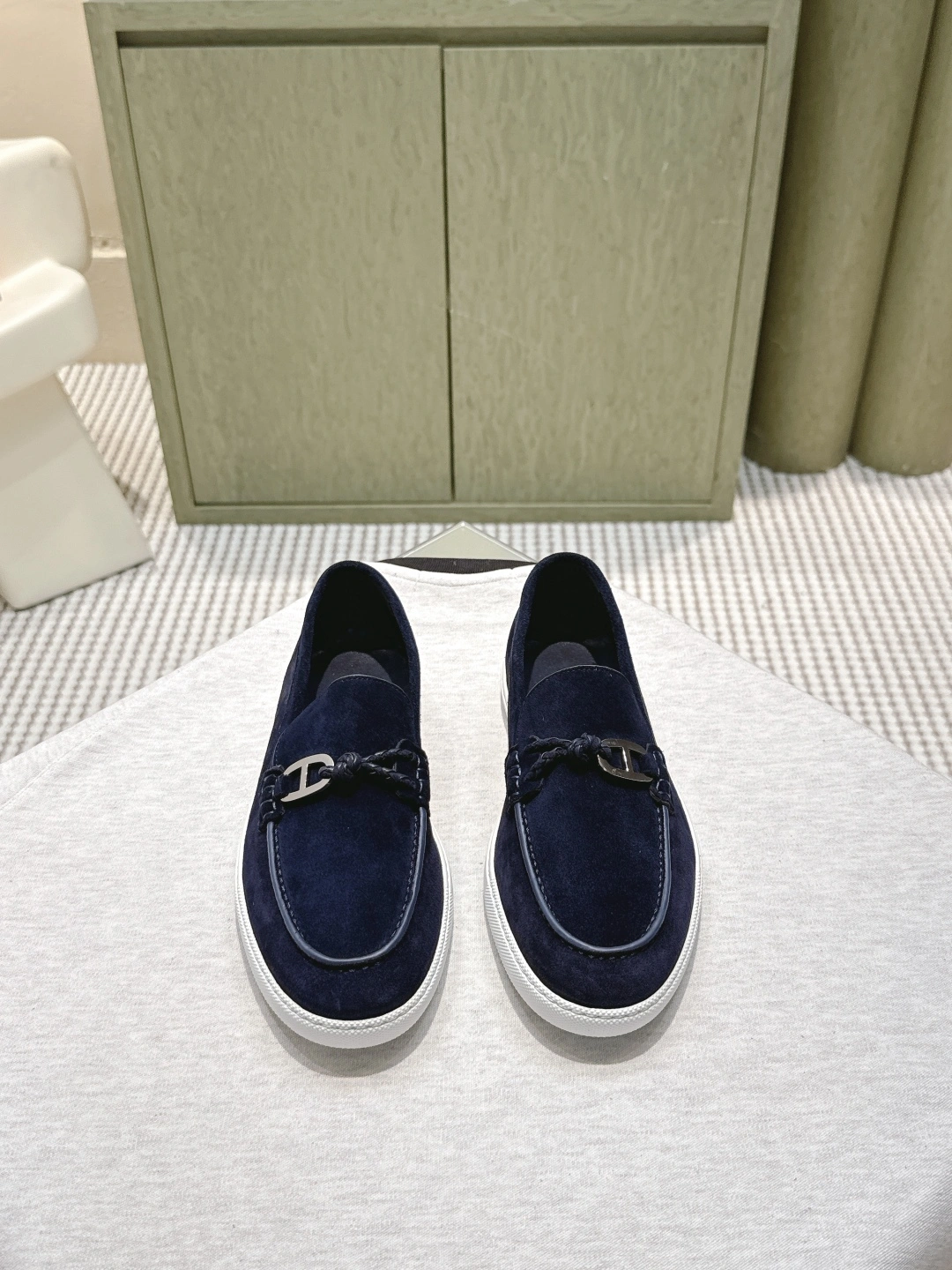 OOBB-- H5r75s H241926Z AI2 sheephide item:E-X362J1190
