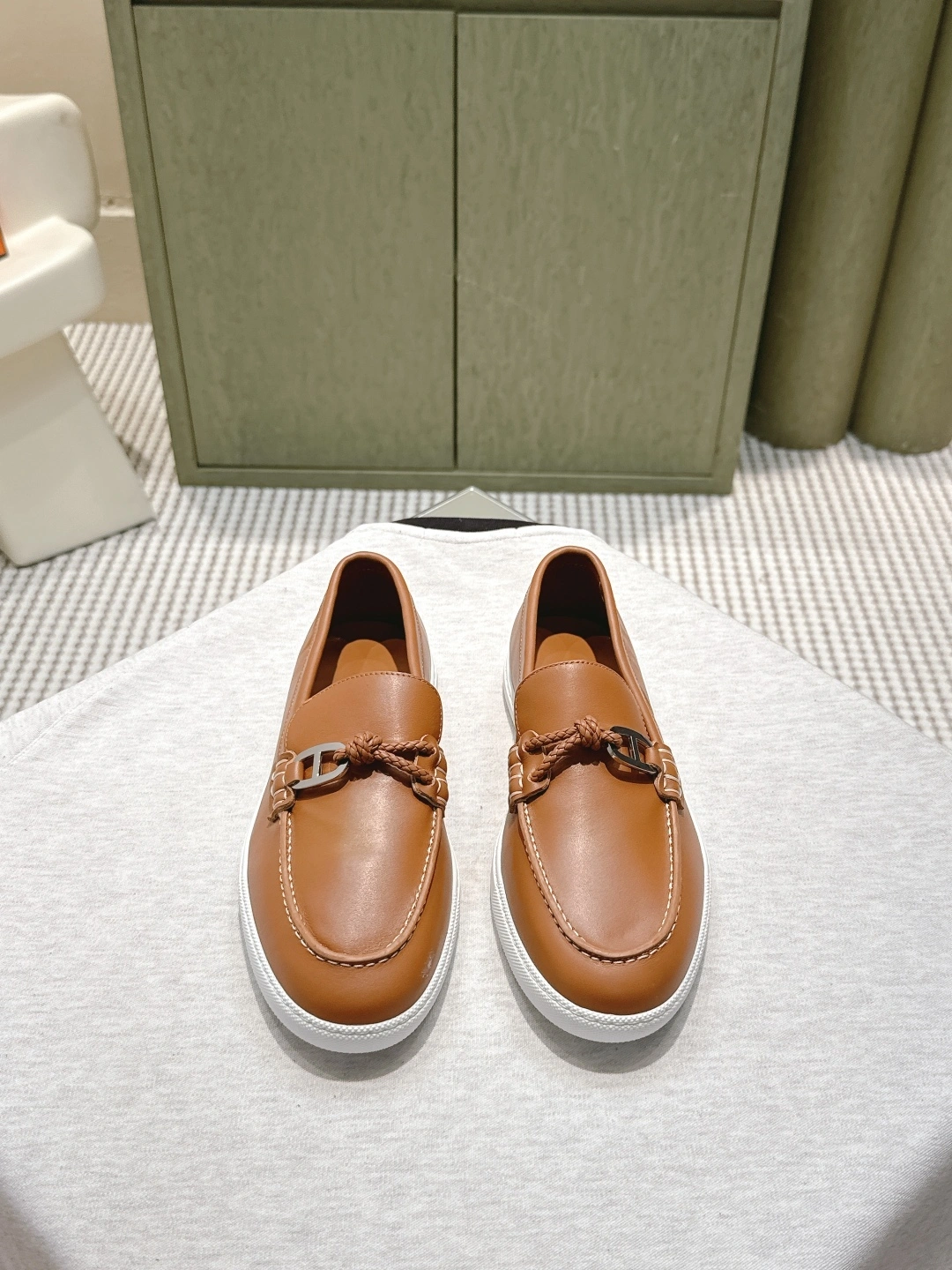 OOBB-- H5r75s H241927Z AA3 sheephide item:E-X362J1103