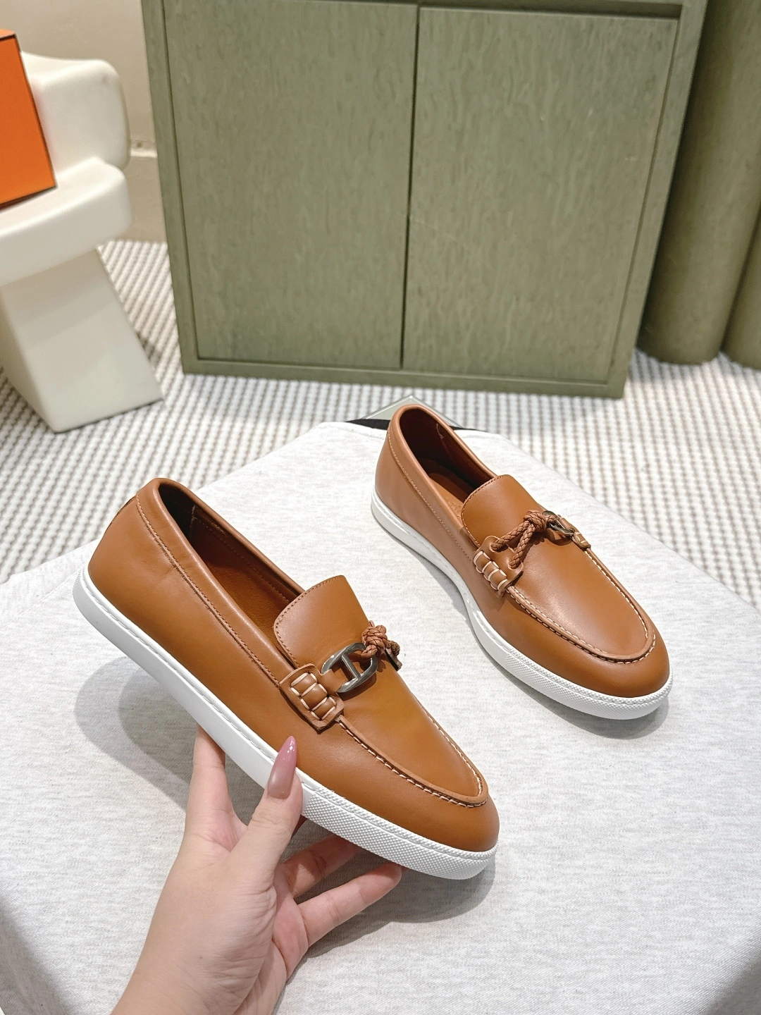 OOBB-- H5r75s H241927Z AA3 sheephide item:E-X362J1103