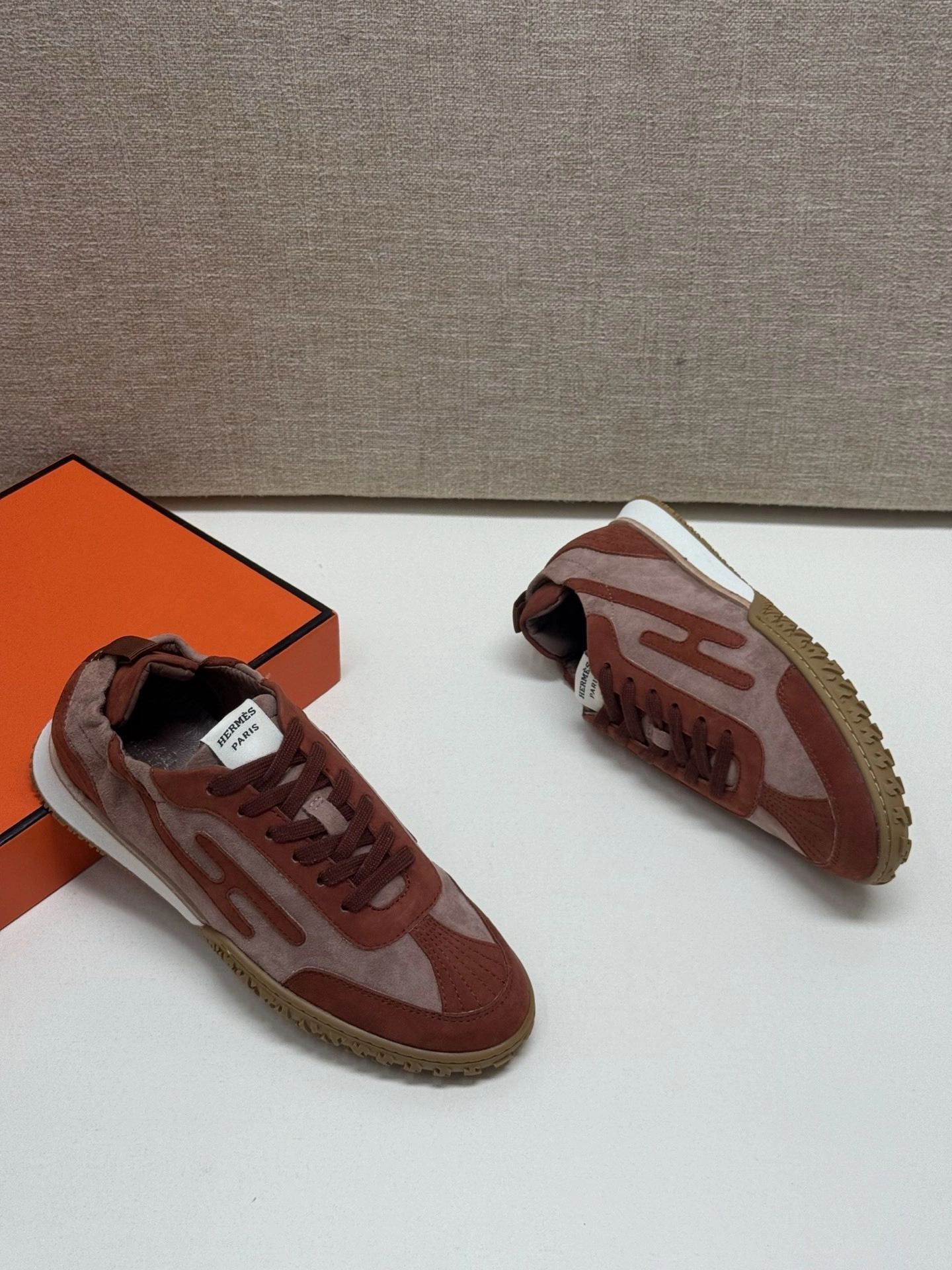 OOBB-- H5r75s H242153Z RA Jet goatskin item：E-X000I0108