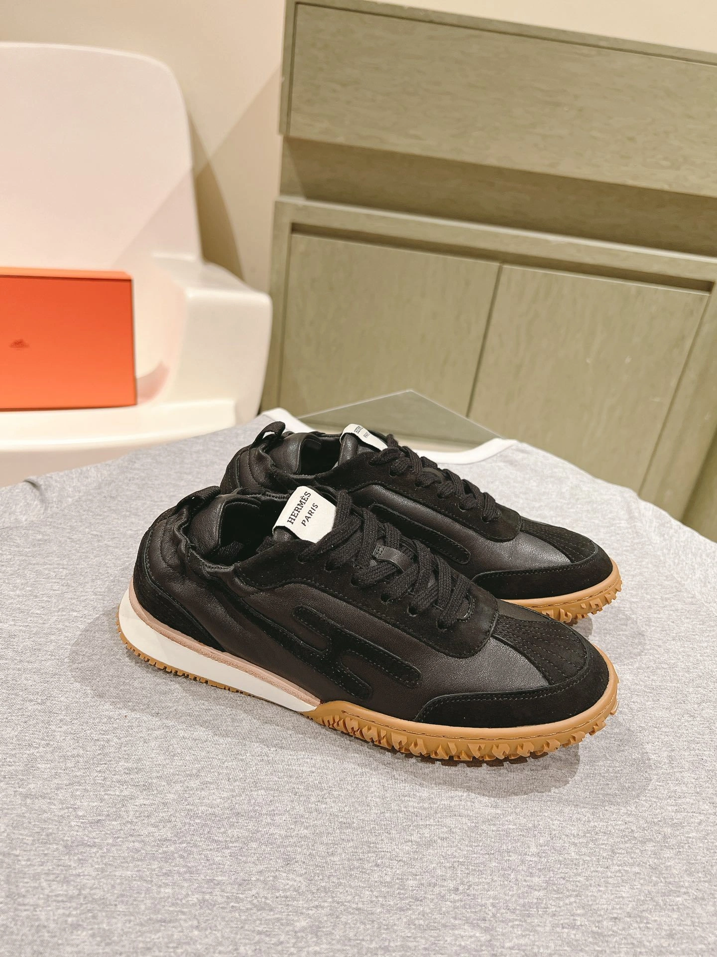 OOBB-- H5r75s H242924Z H01 cowhide item：E-X362I2919