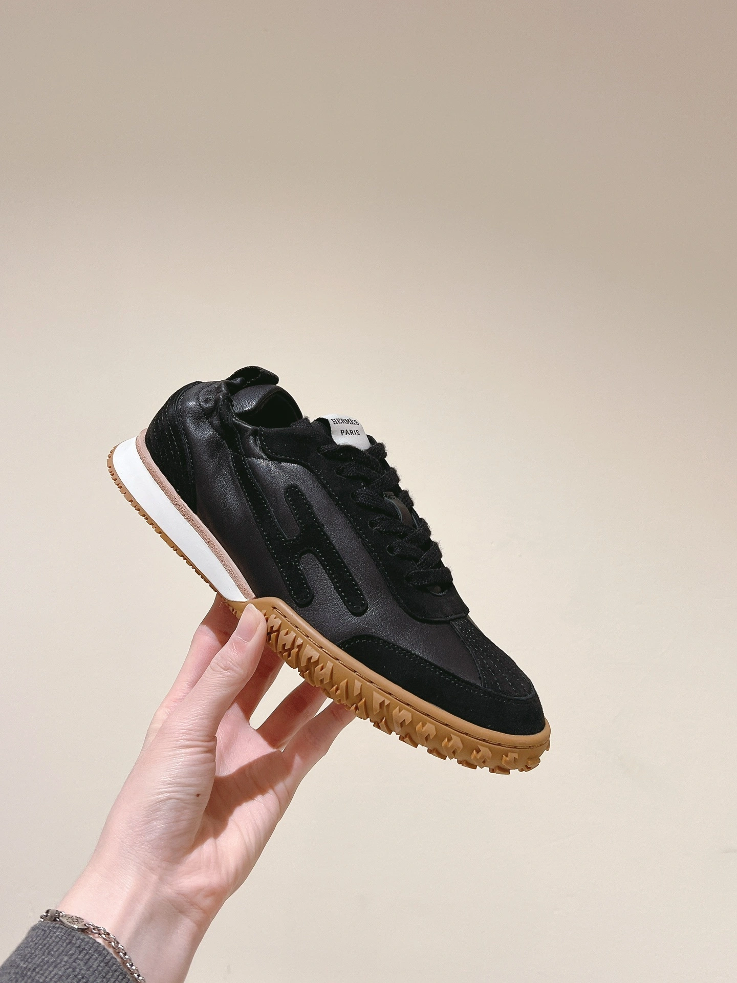 OOBB-- H5r75s H242924Z H01 cowhide item：E-X362I2919