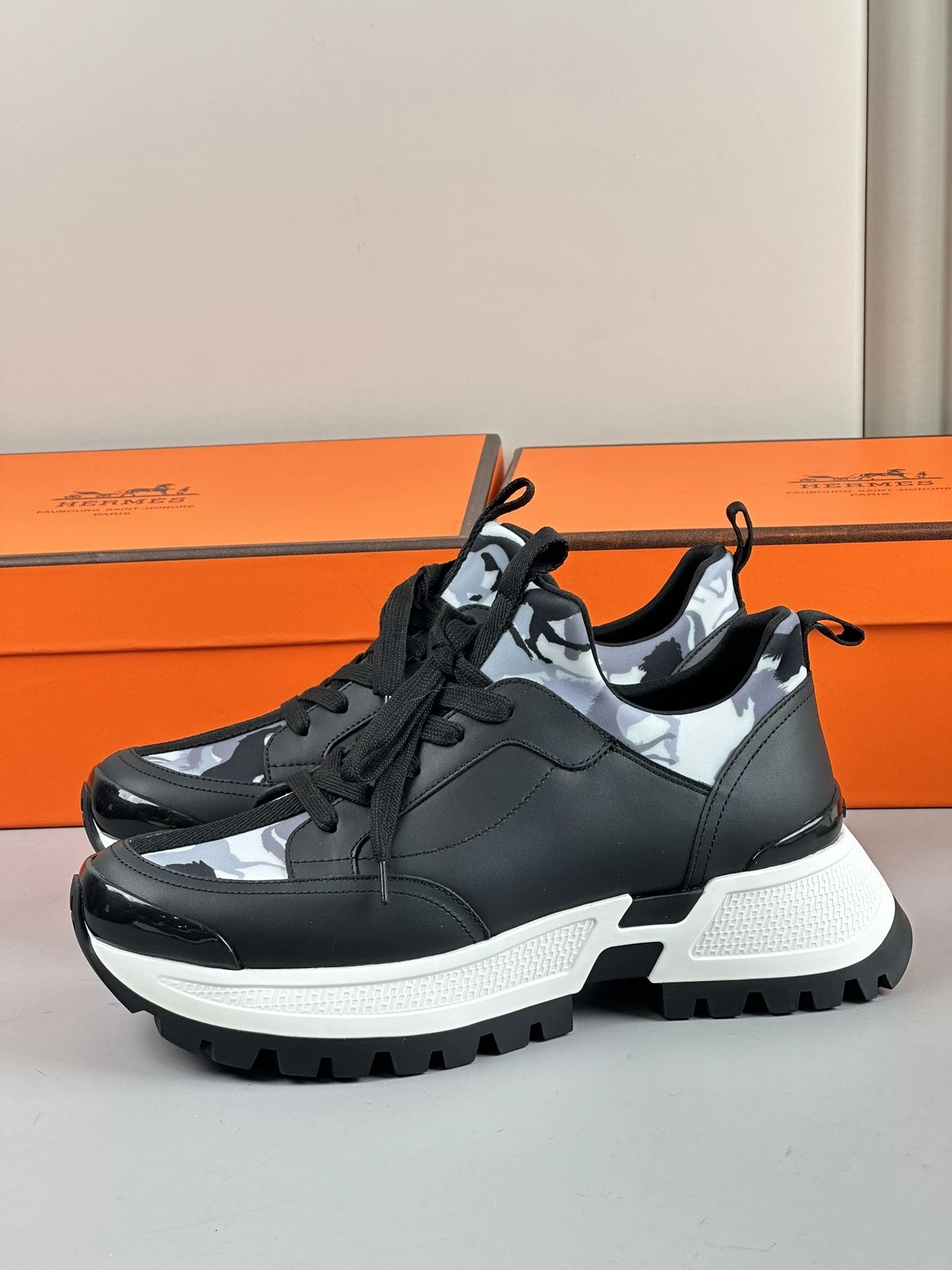 OOBB-- H5r75s H242960Z HMA Calfskin sheepskin item:E-X291A0166