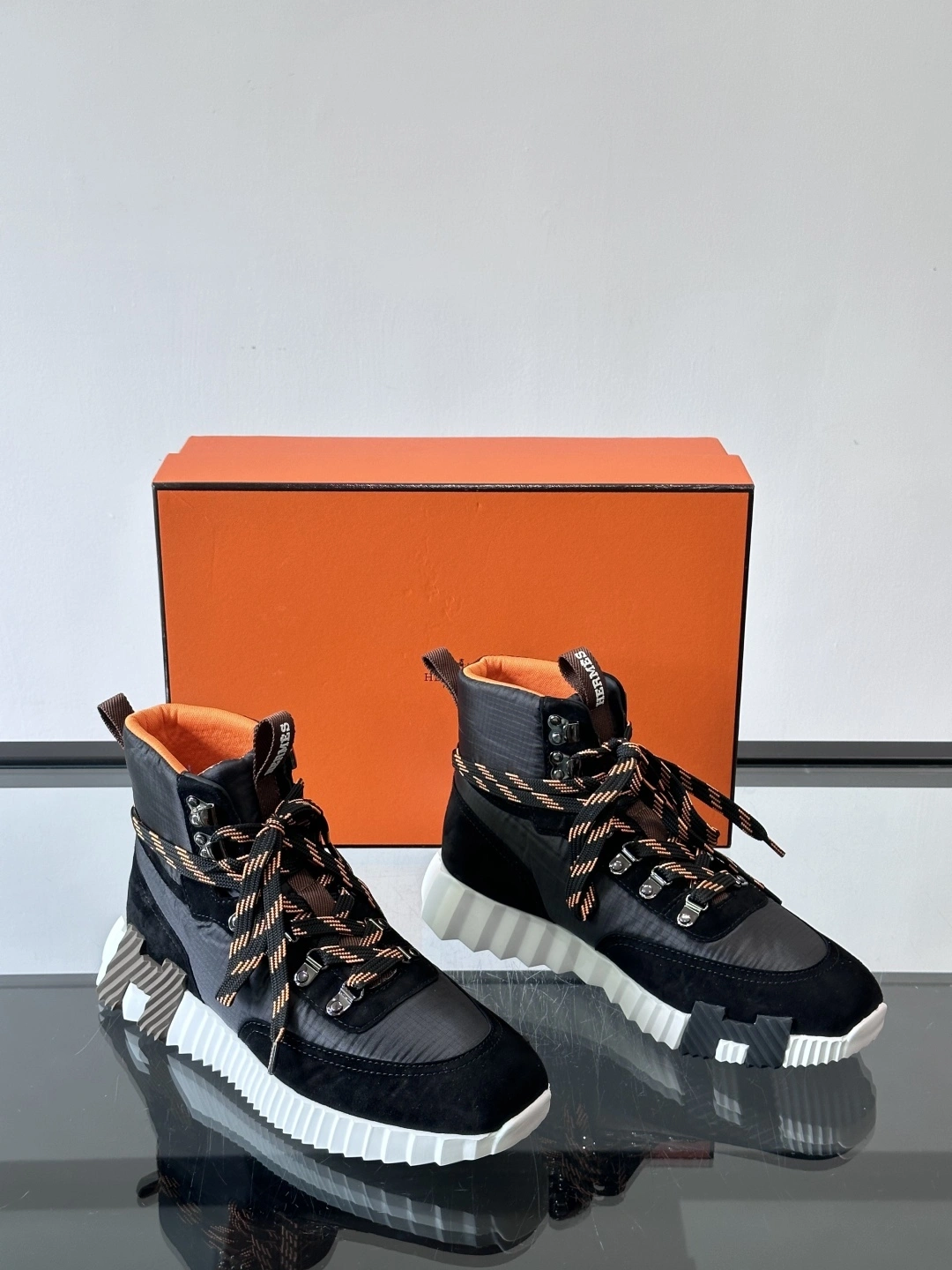 OOBB-- H5r75s H251917Z H01 Klimb sheephide item:E-X076I2330