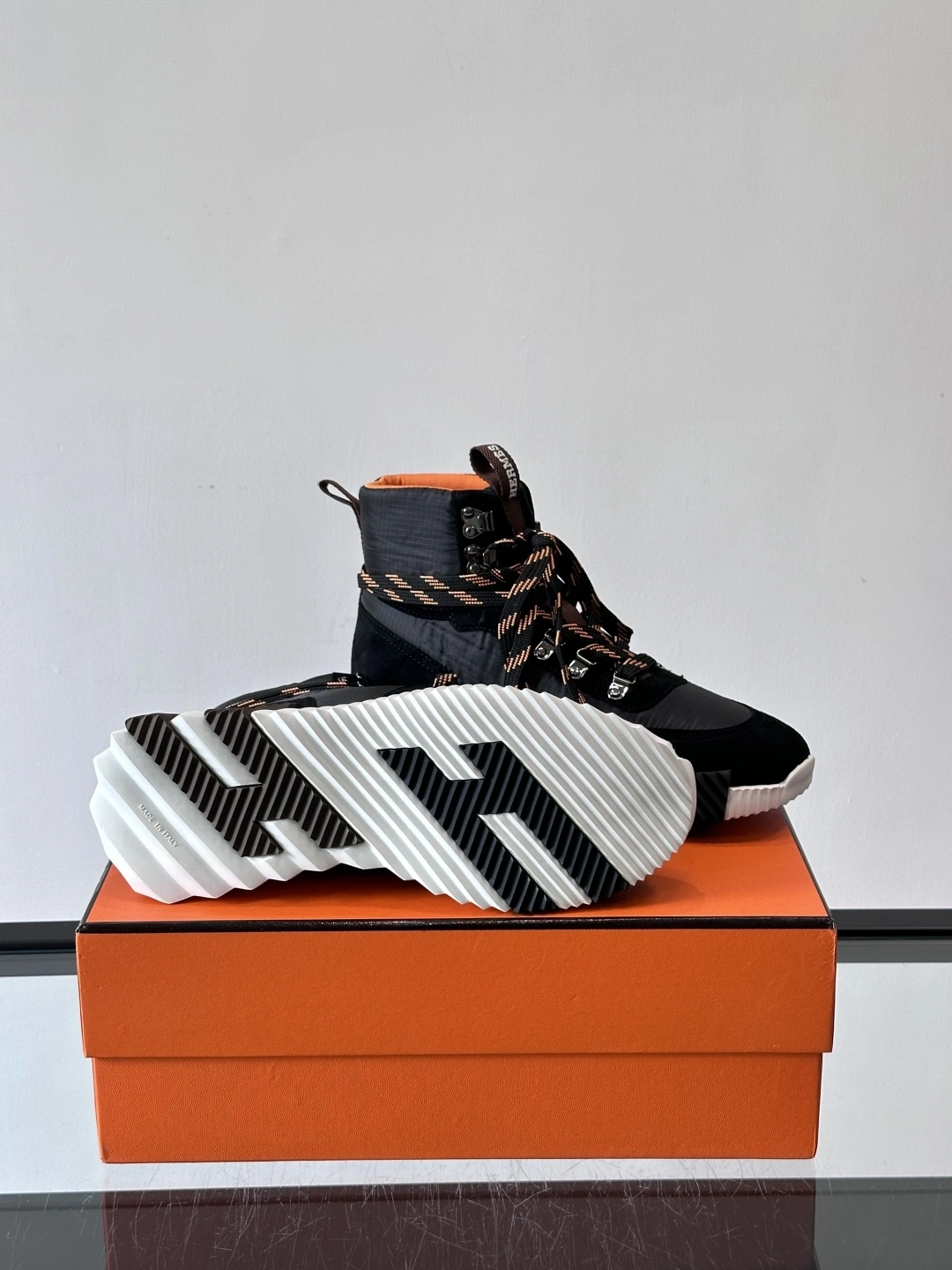 OOBB-- H5r75s H251917Z H01 Klimb sheephide item:E-X076I2330