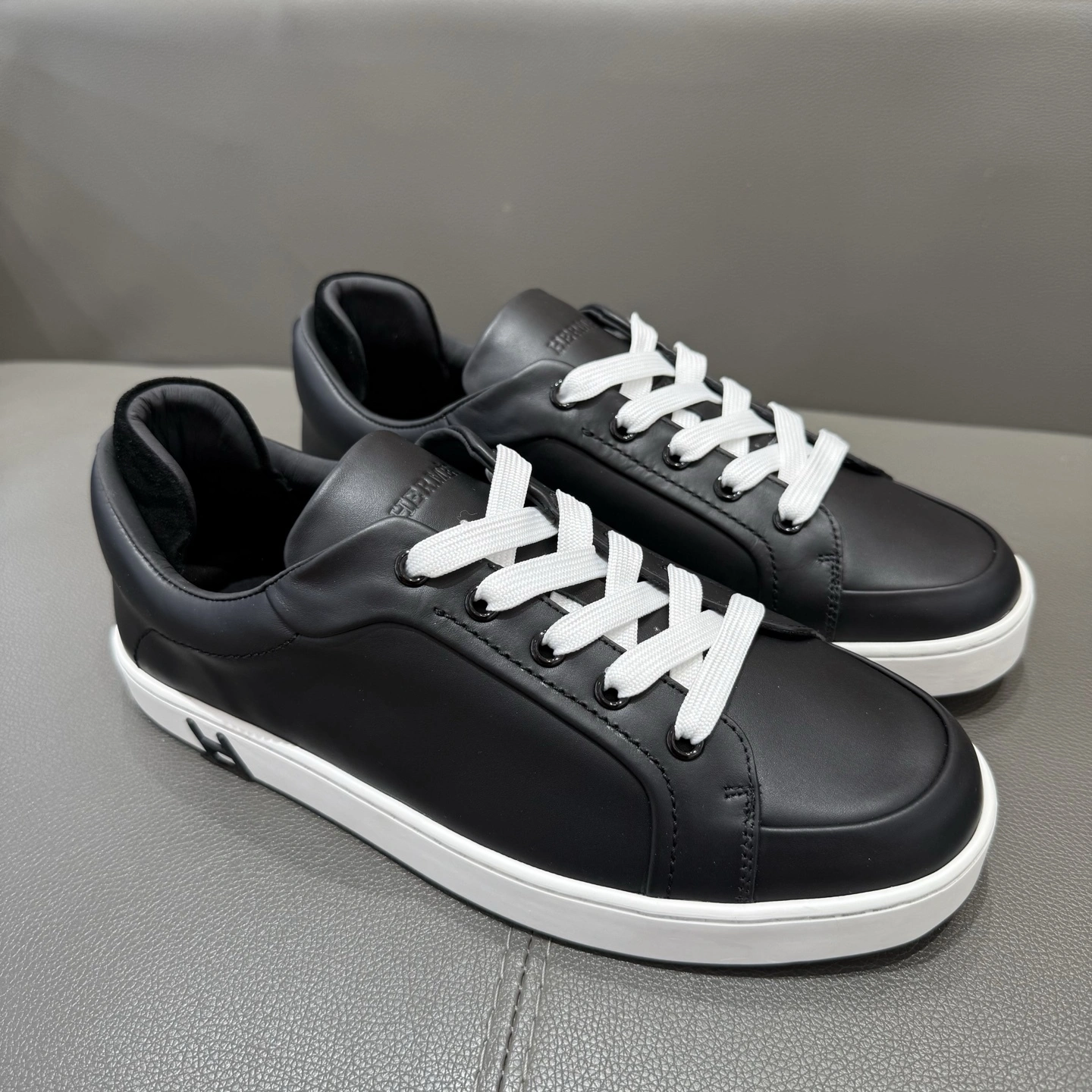 OOBB-- H5r75s H251929Z H01 Kid Calfskin goatskin item:E-X230F2693