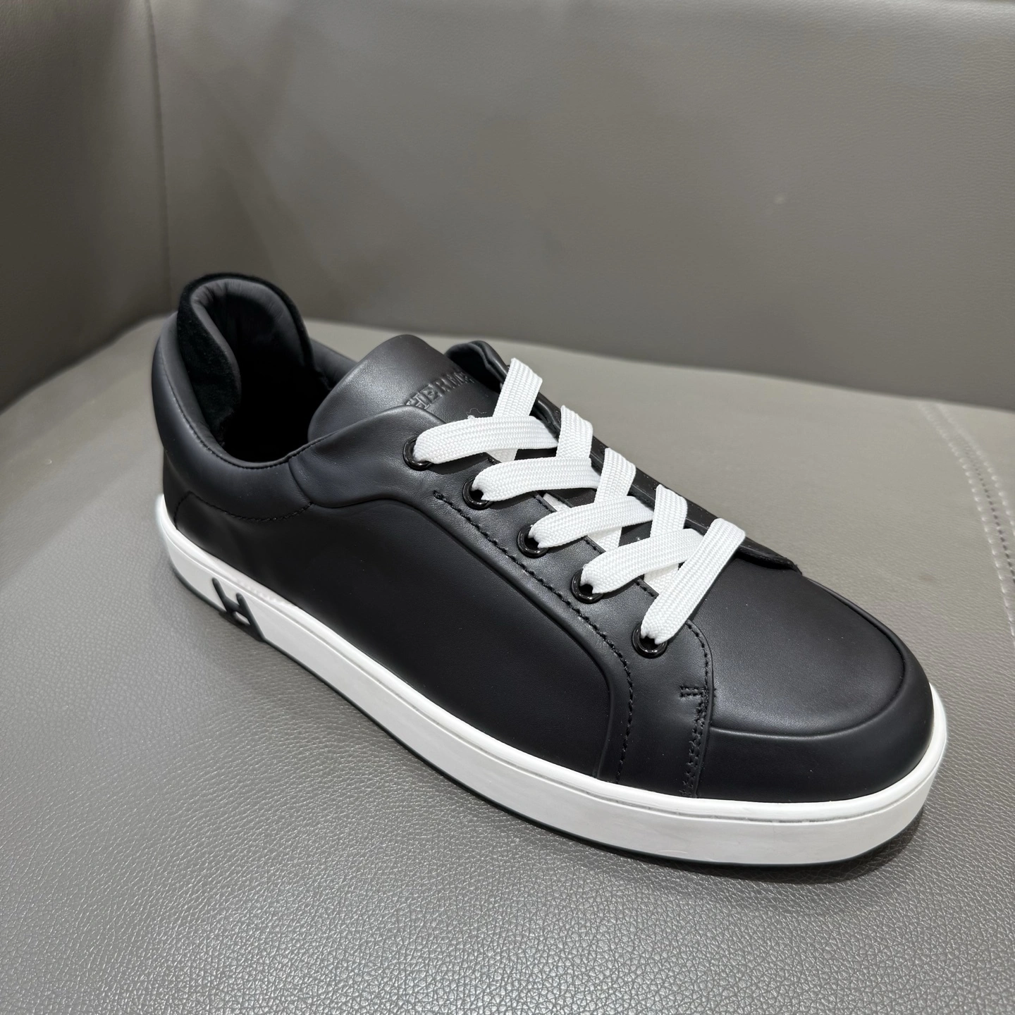 OOBB-- H5r75s H251929Z H01 Kid Calfskin goatskin item:E-X230F2693