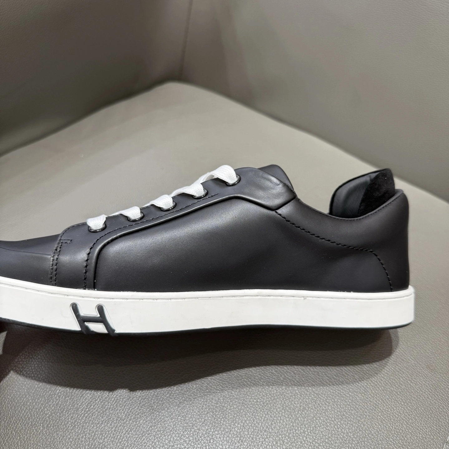 OOBB-- H5r75s H251929Z H01 Kid Calfskin goatskin item:E-X230F2693