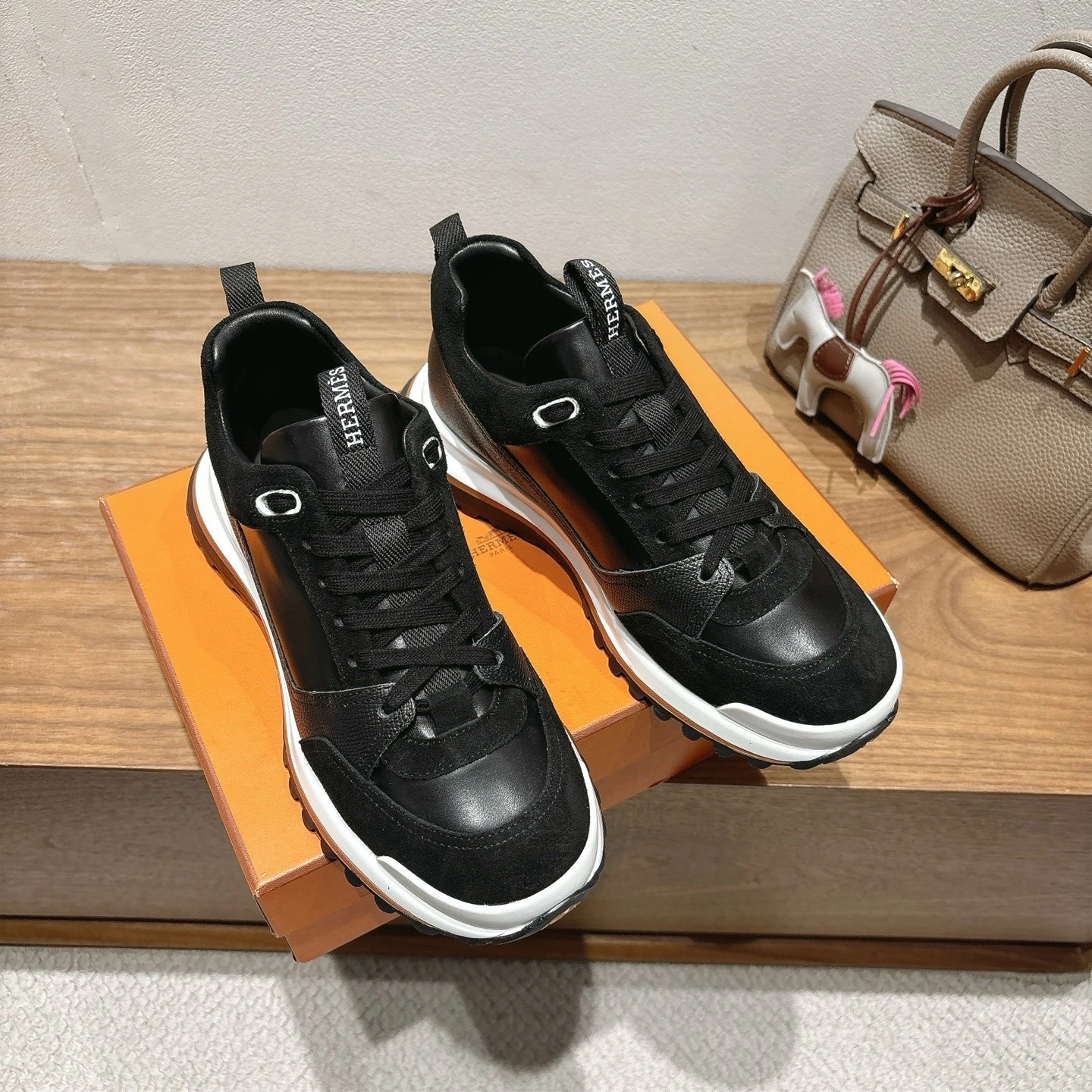 OOBB-- H5r75s H252864Z H01 calfskin item：E-X362I0112