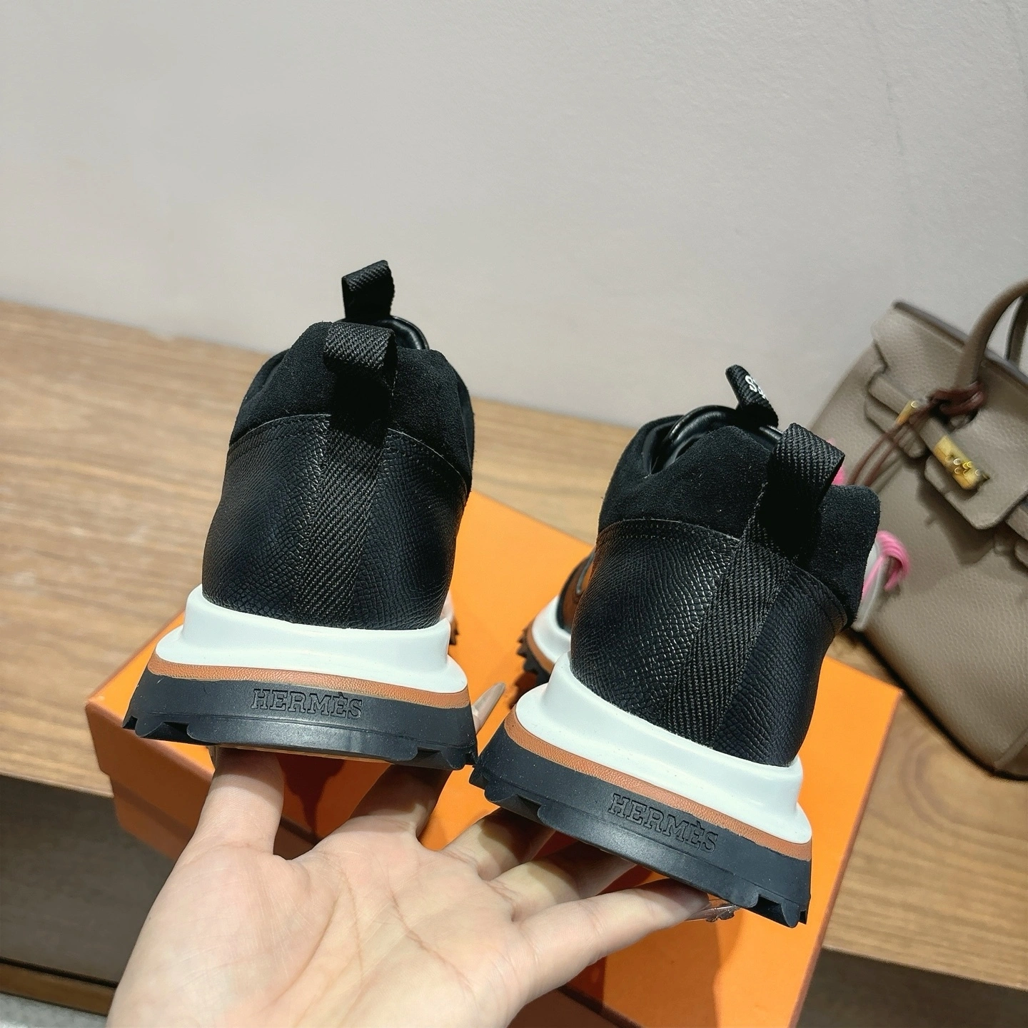 OOBB-- H5r75s H252864Z H01 calfskin item：E-X362I0112