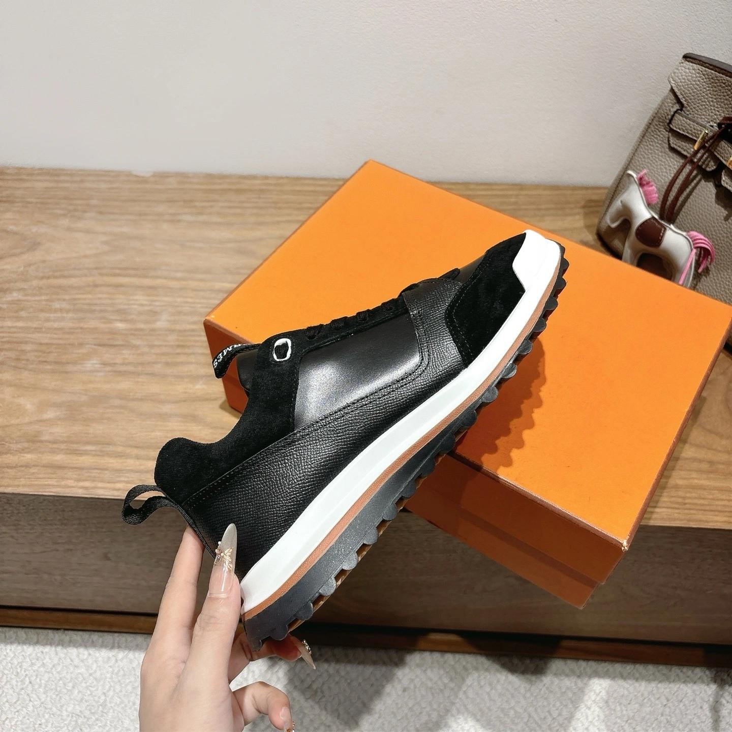 OOBB-- H5r75s H252864Z H01 calfskin item：E-X362I0112
