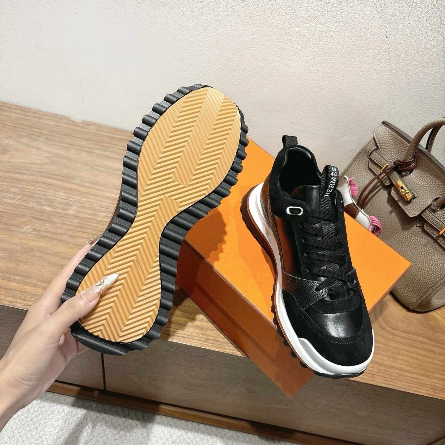 OOBB-- H5r75s H252864Z H01 calfskin item：E-X362I0112
