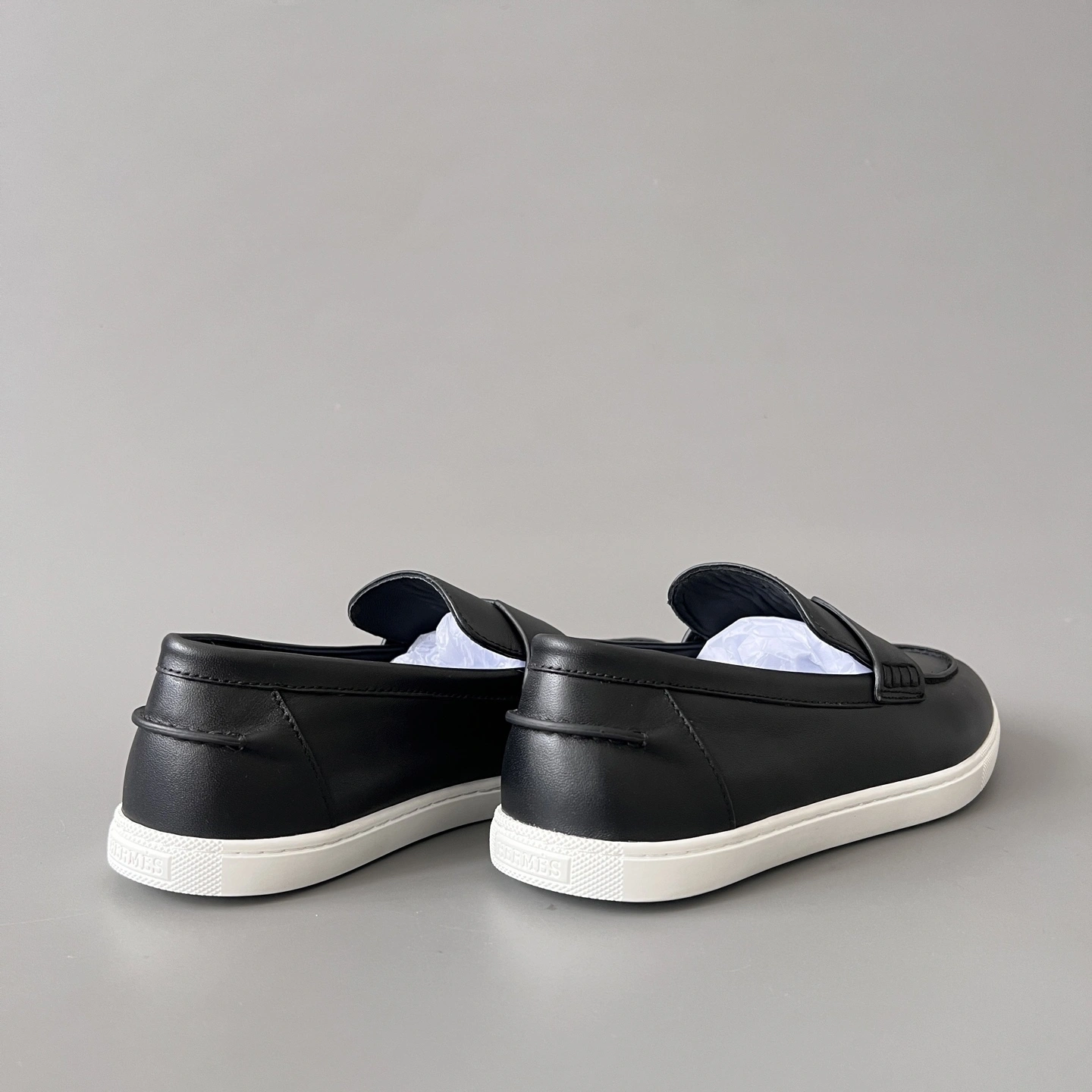 OOBB-- H5r75s H252908Z A01 Calfskin item:E-X300L0332B