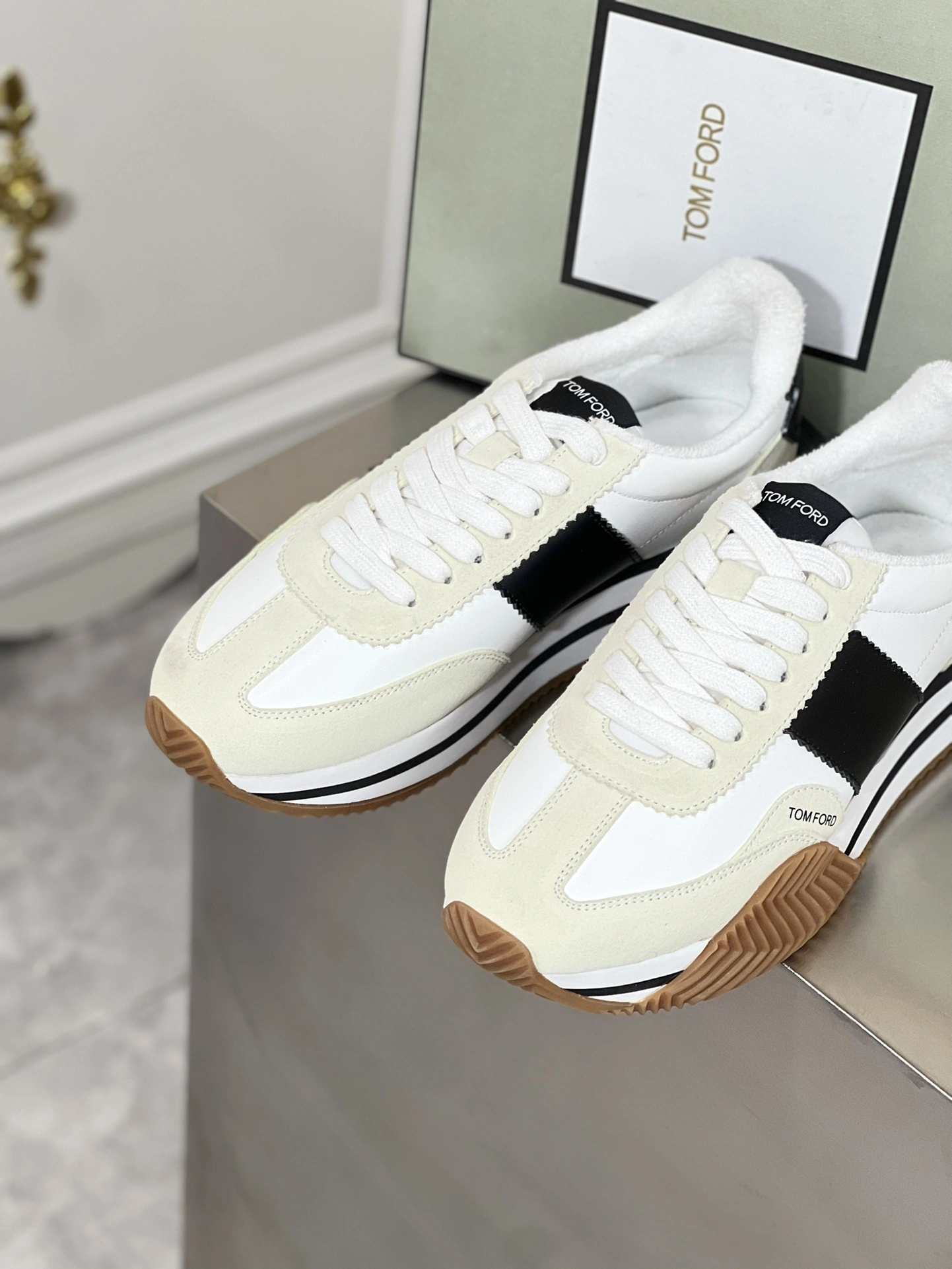 OOBB-- J1292T-TAP003-C1902 cowhide item:D-X032C0634