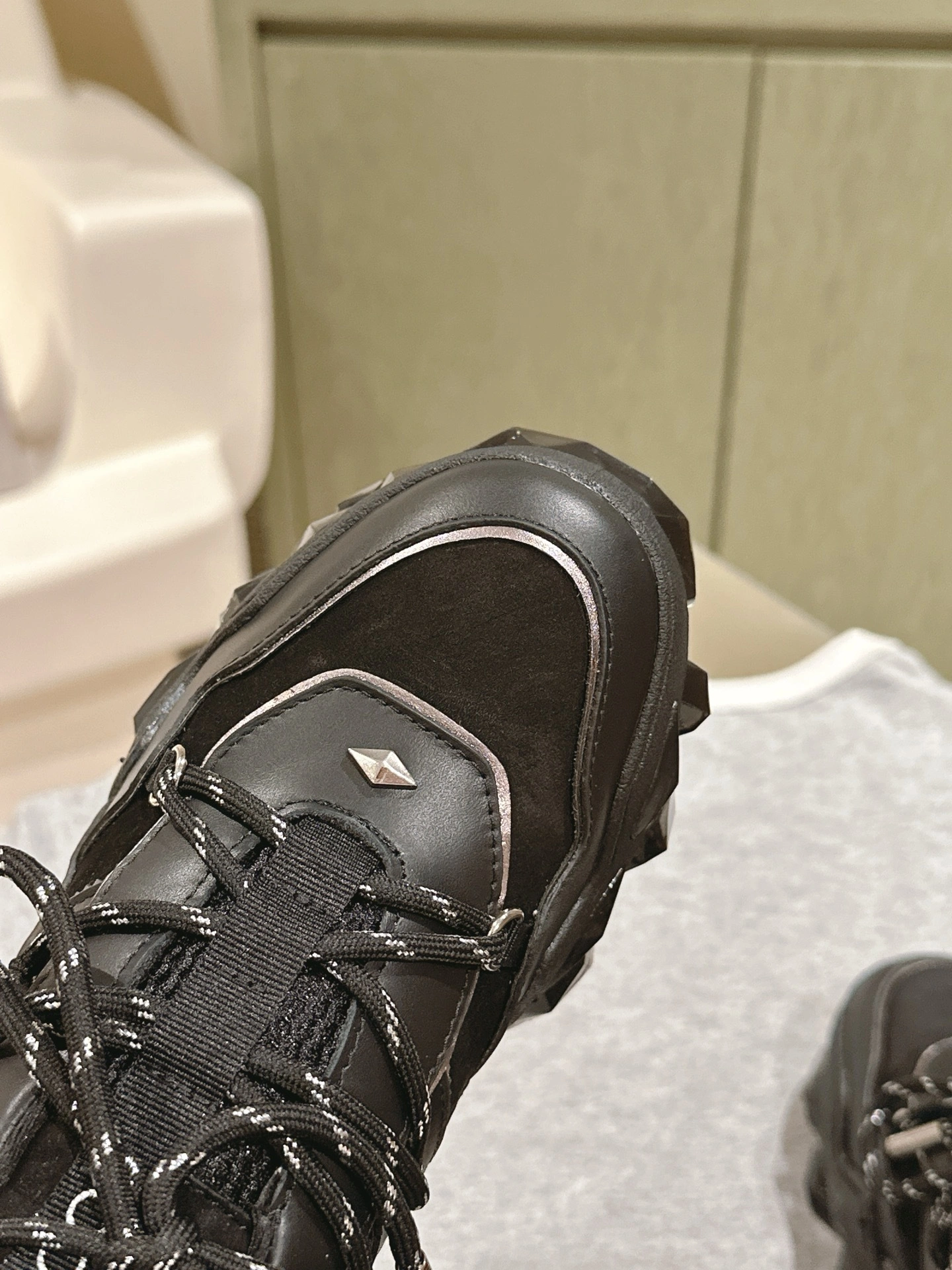 OOBB-- Ji77y 3ho5 DIAMONDXIIFLMX cowhide item:E-X362I0328