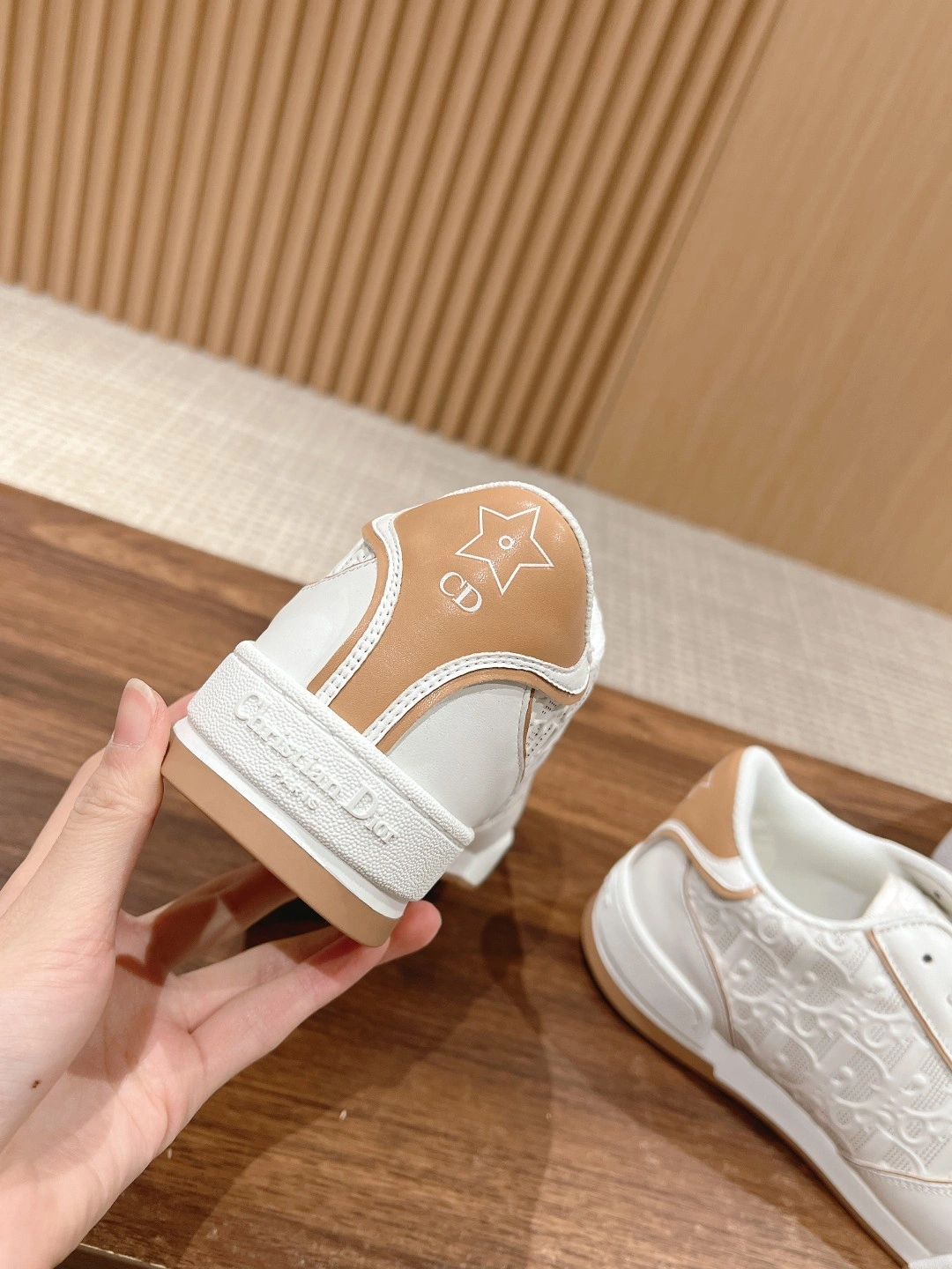 &OOBB-- KCK366LOM_S80W one cowhide item:D-X032C1425