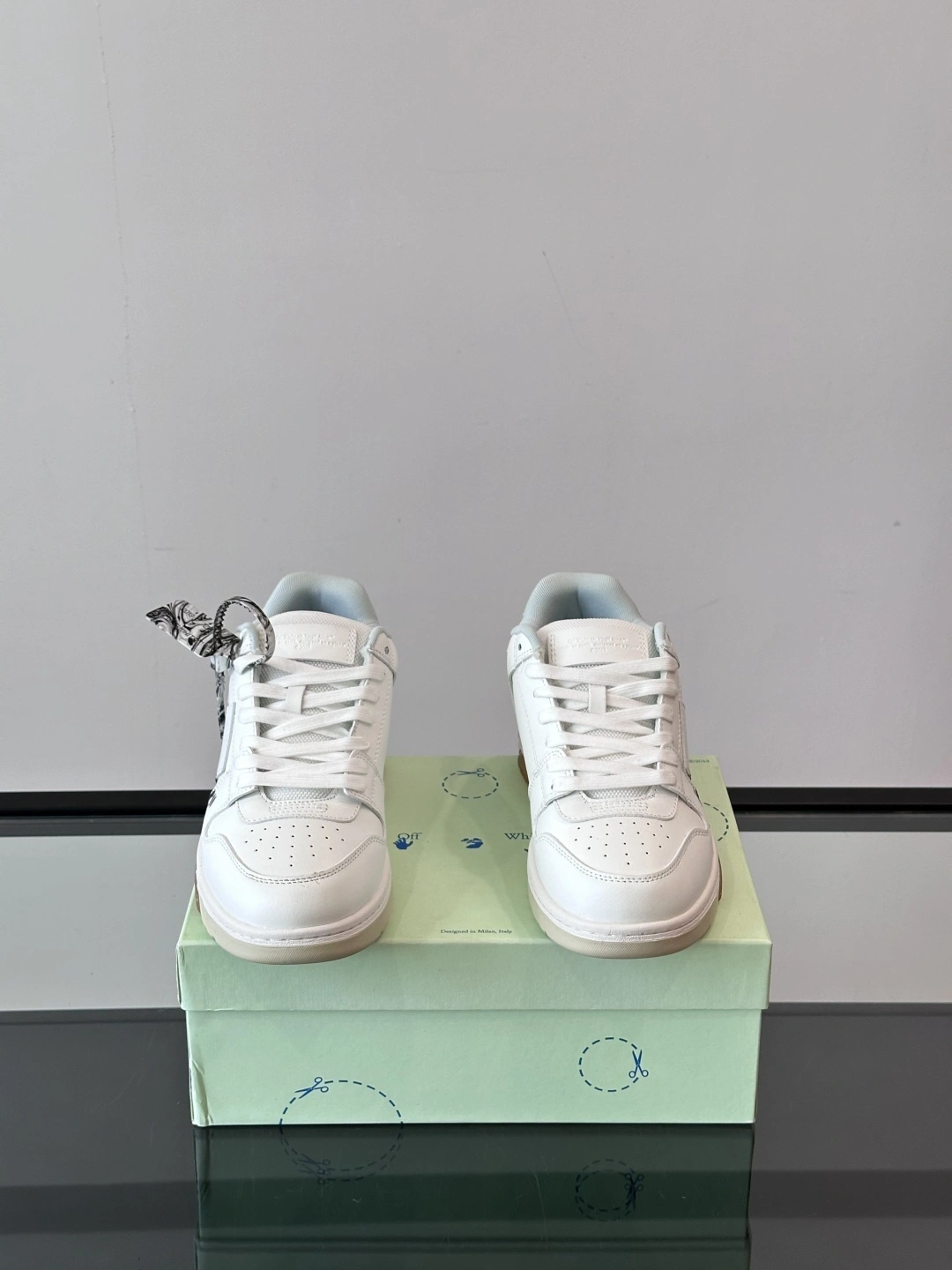 OOBB-- Off Whit5 OMIA189F21LEA0030110 Calfskin item:E-X076I0545
