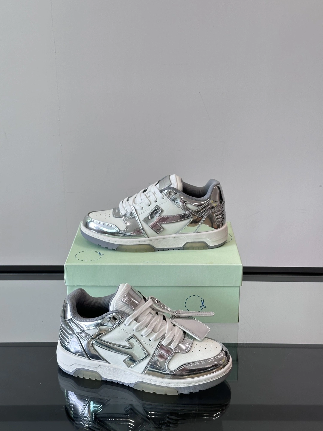 OOBB-- Off Whit5 OMIA189F24LEA00E0172 Calfskin item:E-X076I0549