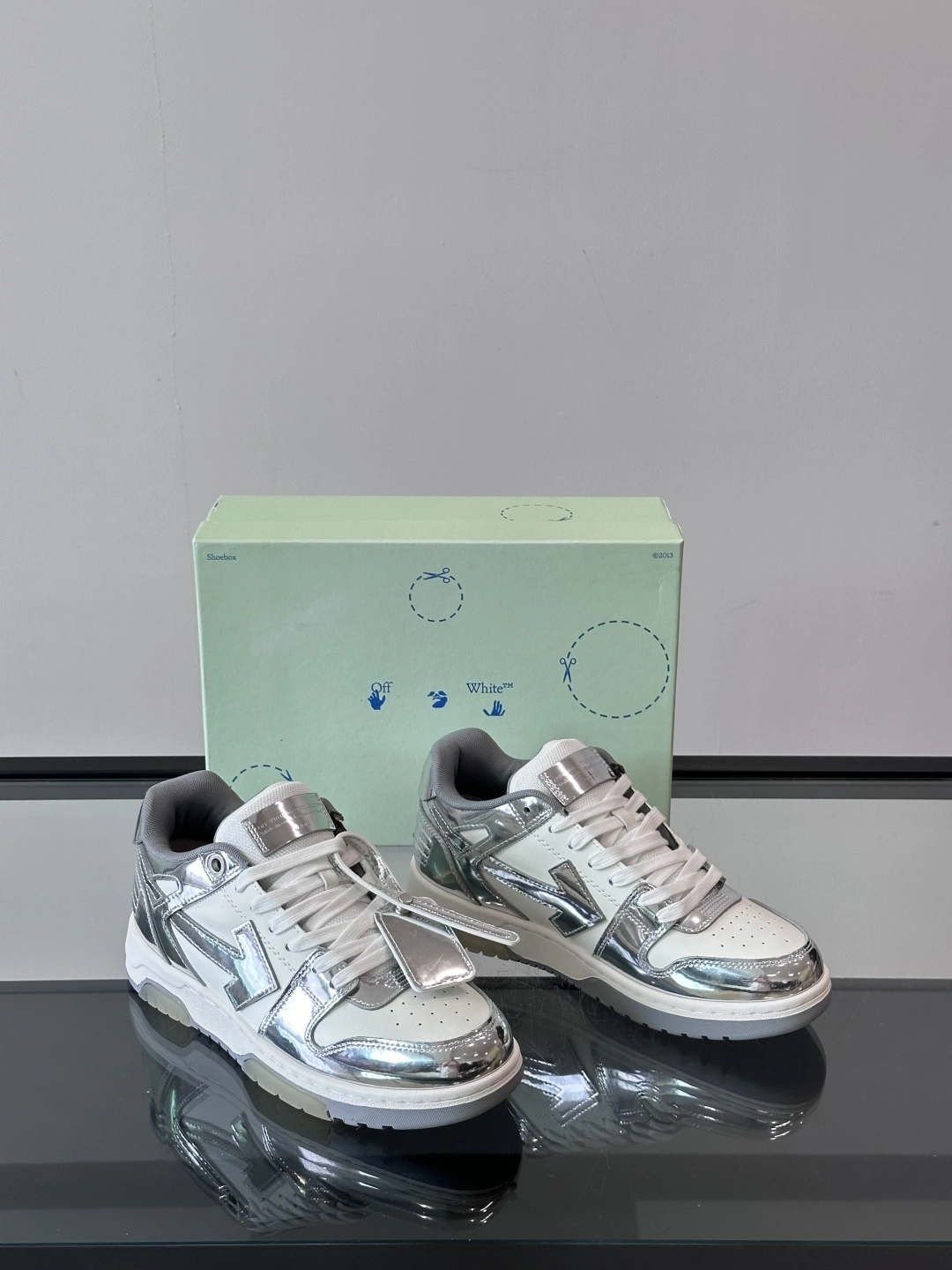 OOBB-- Off Whit5 OMIA189F24LEA00E0172 Calfskin item:E-X076I0549