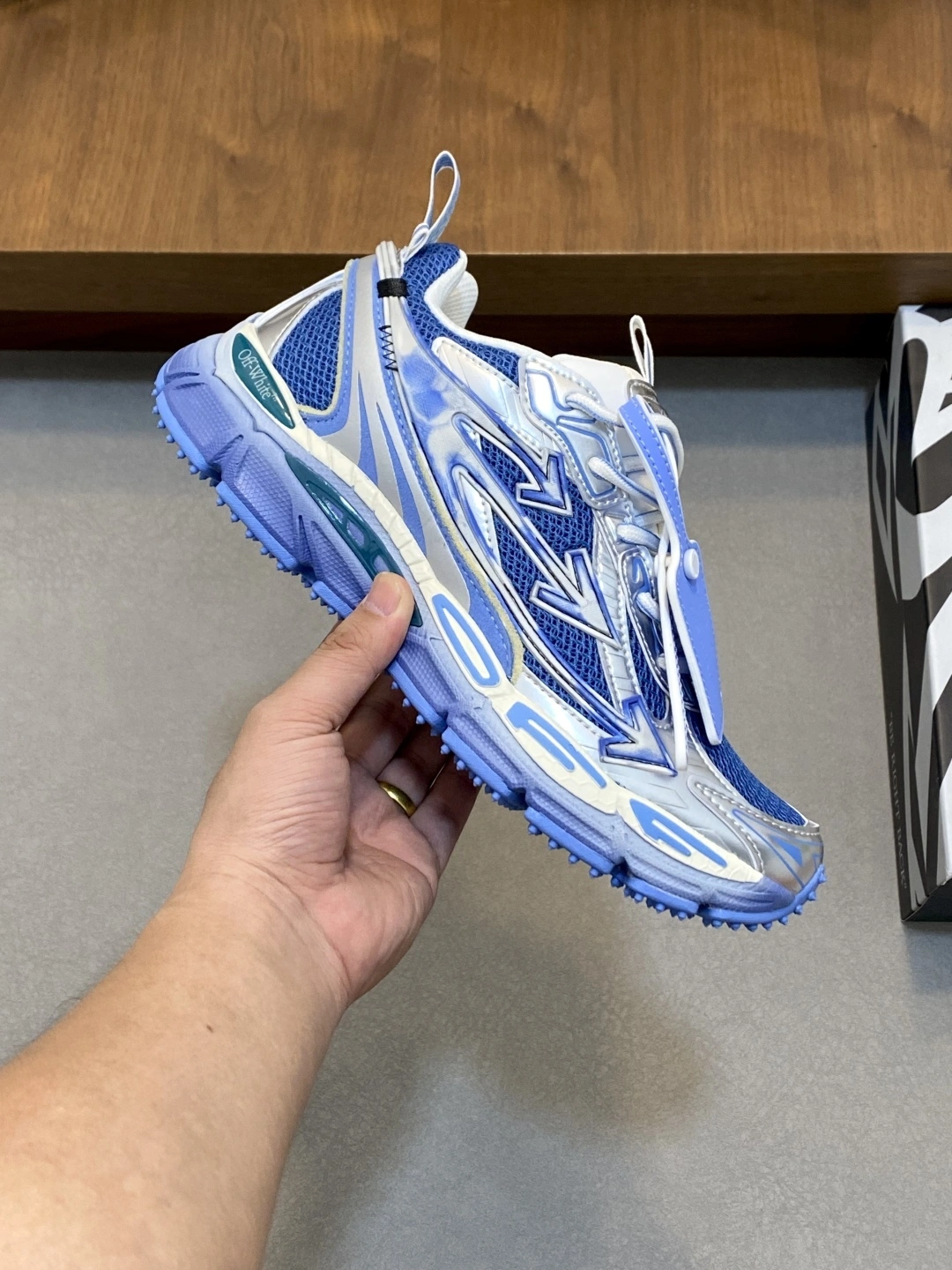 OOBB-- Off Whit5 OWIA289S25FAB0037245 C O VirGil Abloh item：E-X062I0123