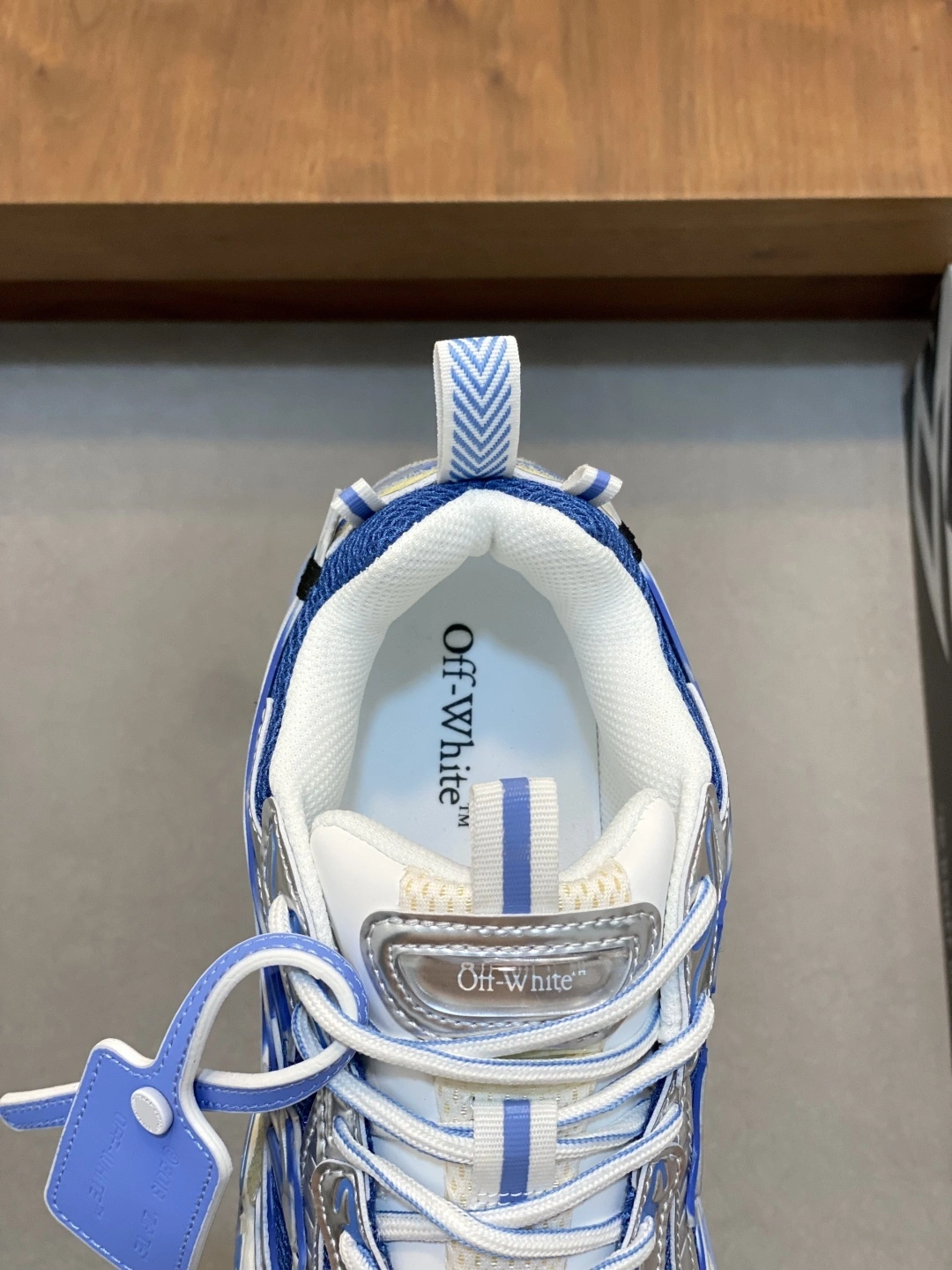 OOBB-- Off Whit5 OWIA289S25FAB0037245 C O VirGil Abloh item：E-X062I0123